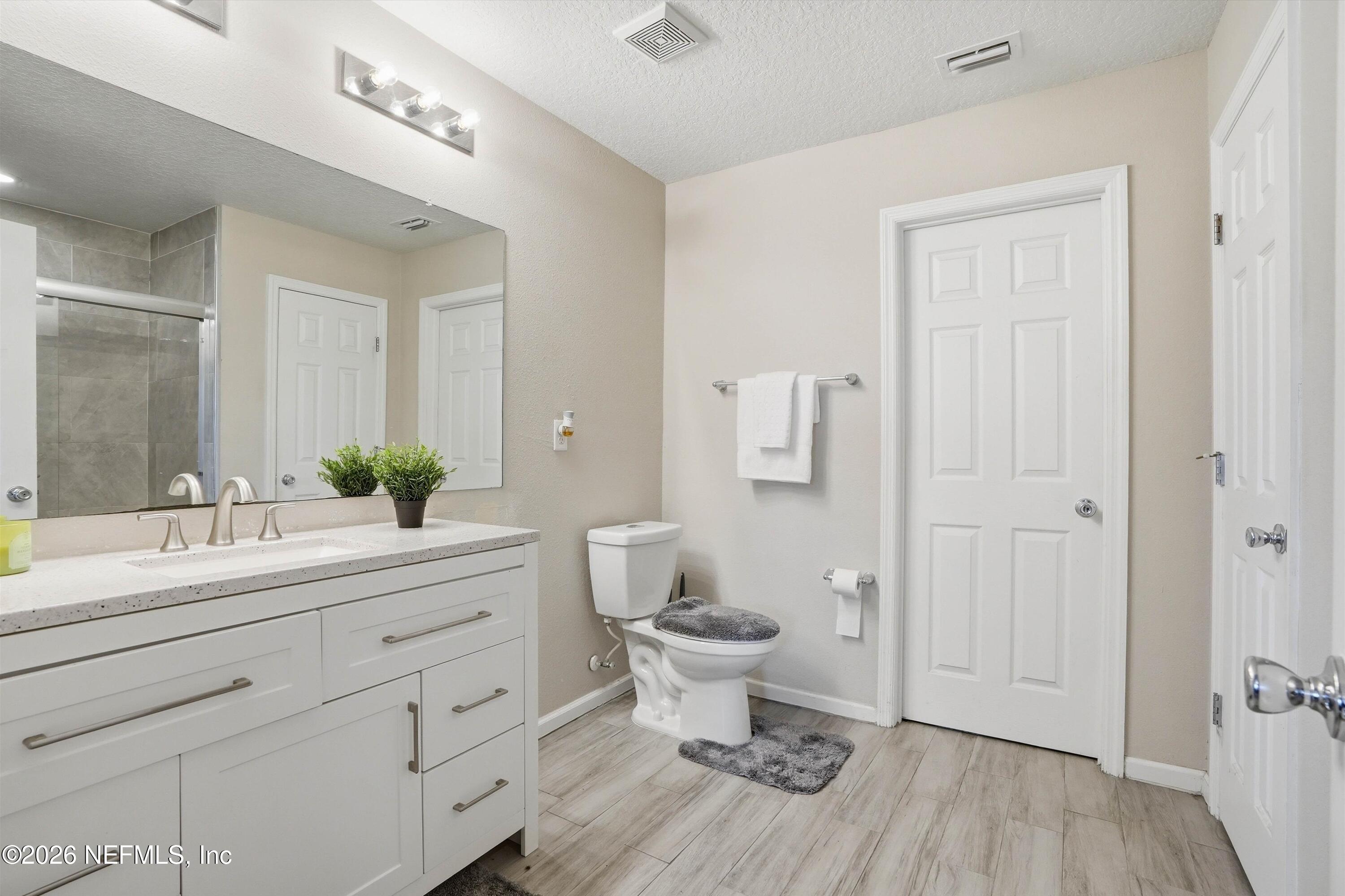 29 AUBURN OAKS Road W