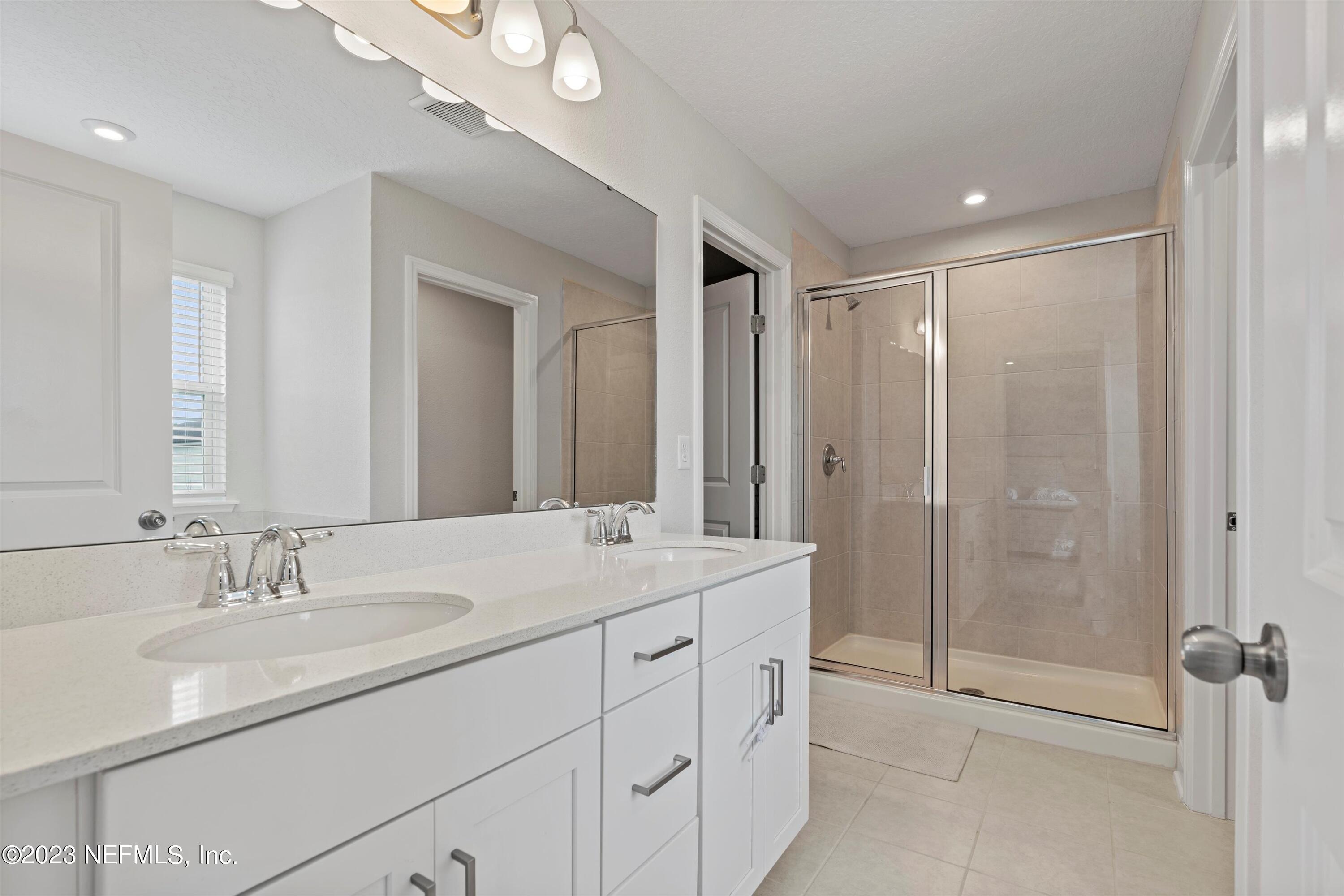 213 DAHLIA FALLS Drive, St. Johns