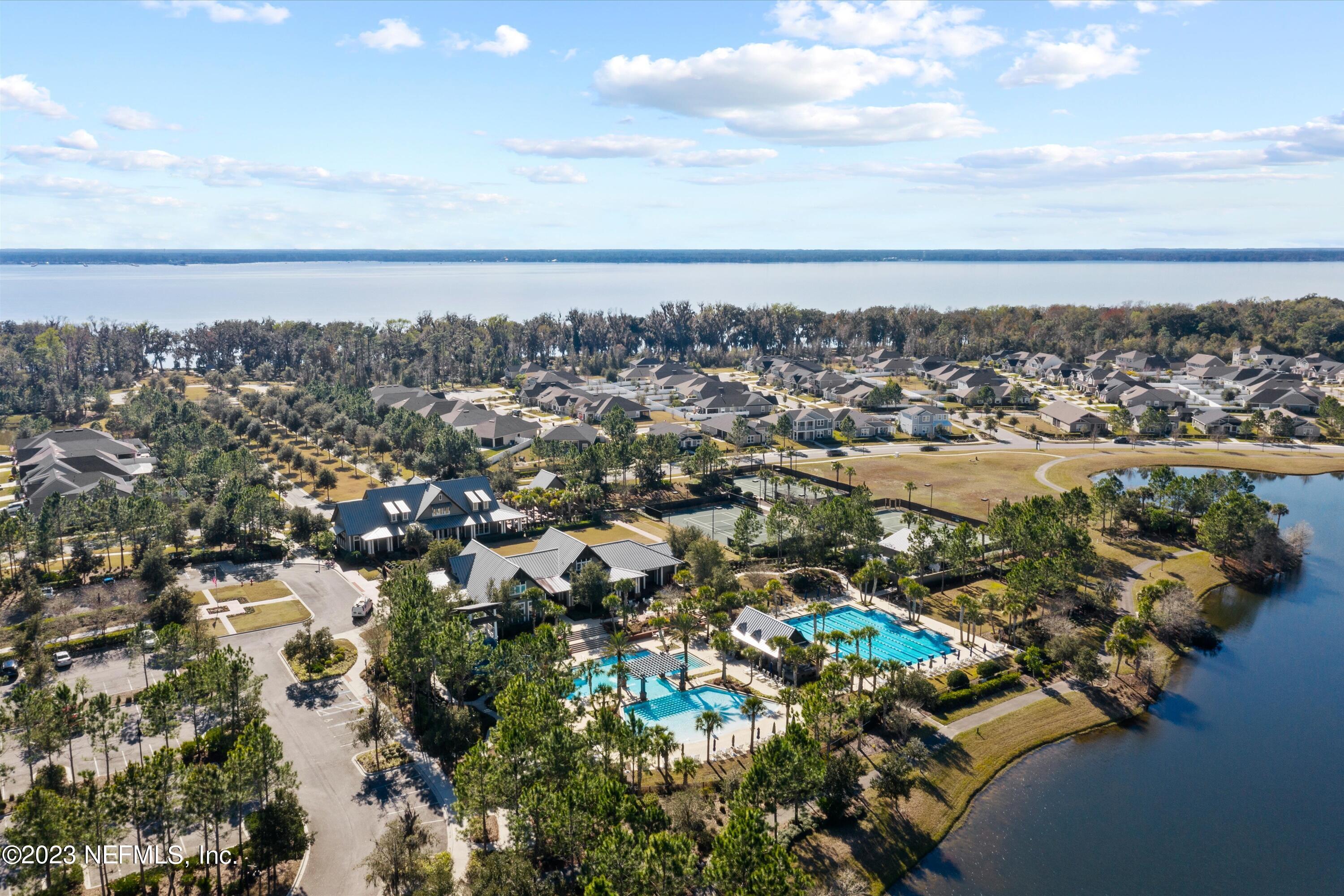 213 DAHLIA FALLS Drive, St. Johns