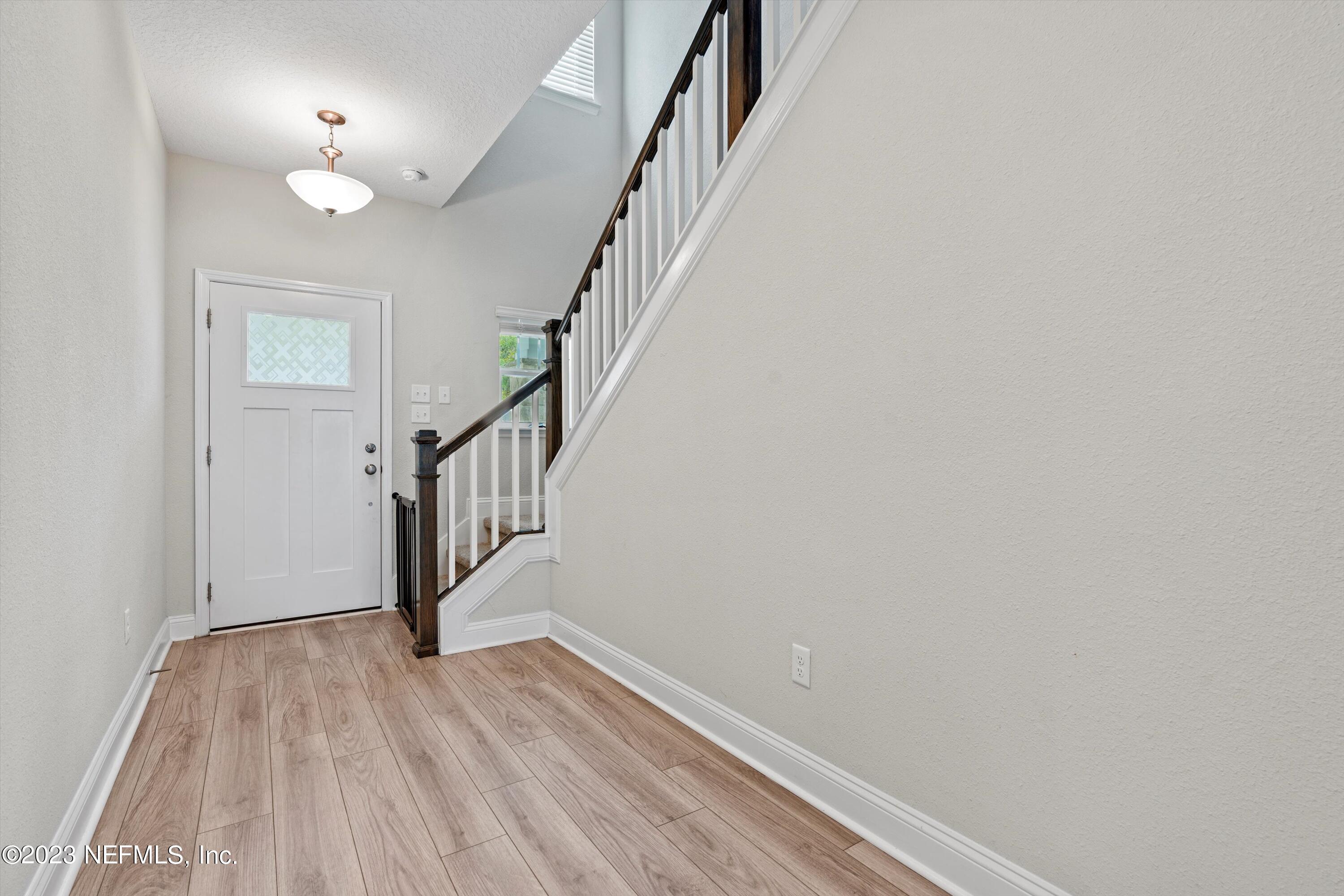 213 DAHLIA FALLS Drive, St. Johns
