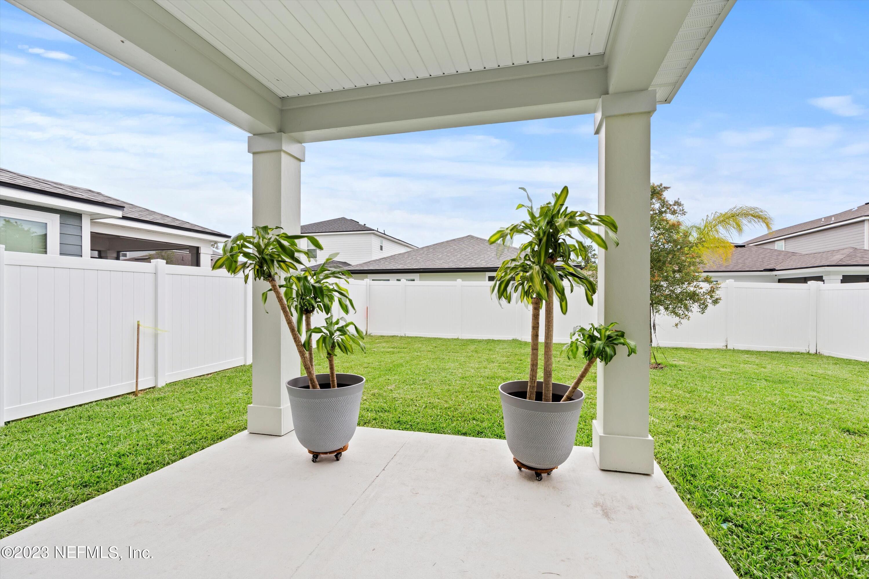 213 DAHLIA FALLS Drive, St. Johns