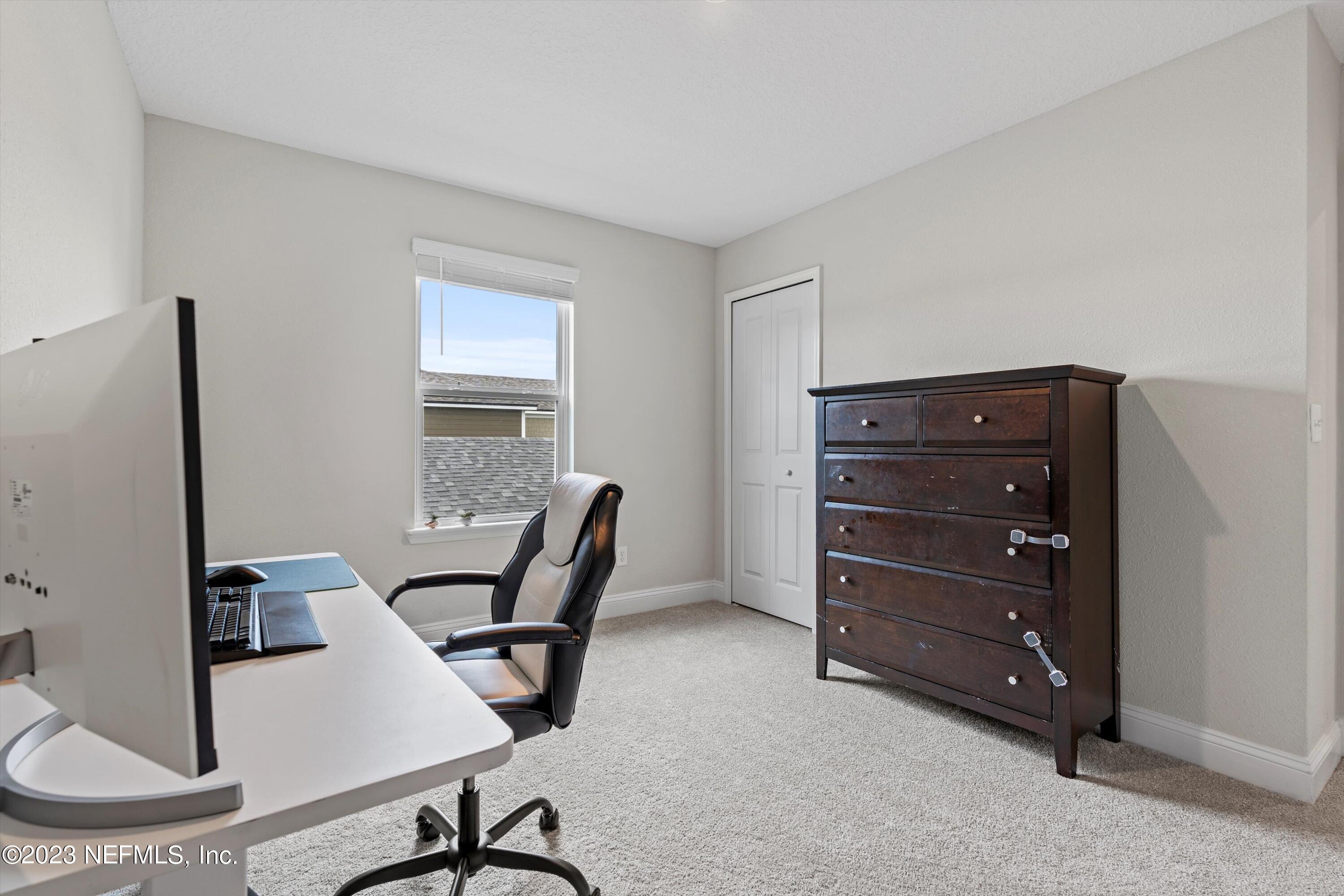 213 DAHLIA FALLS Drive, St. Johns