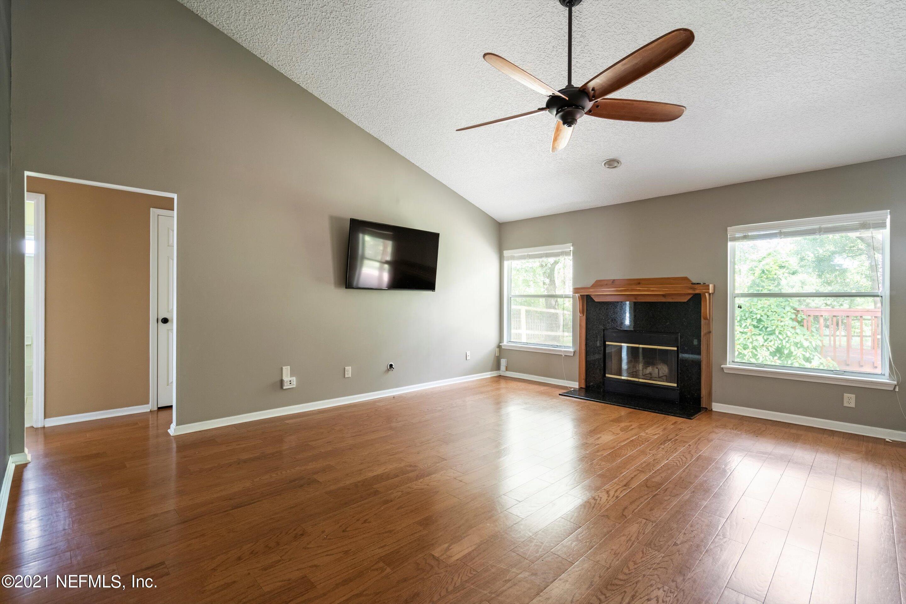 193 IVY LAKES Drive, St. Johns