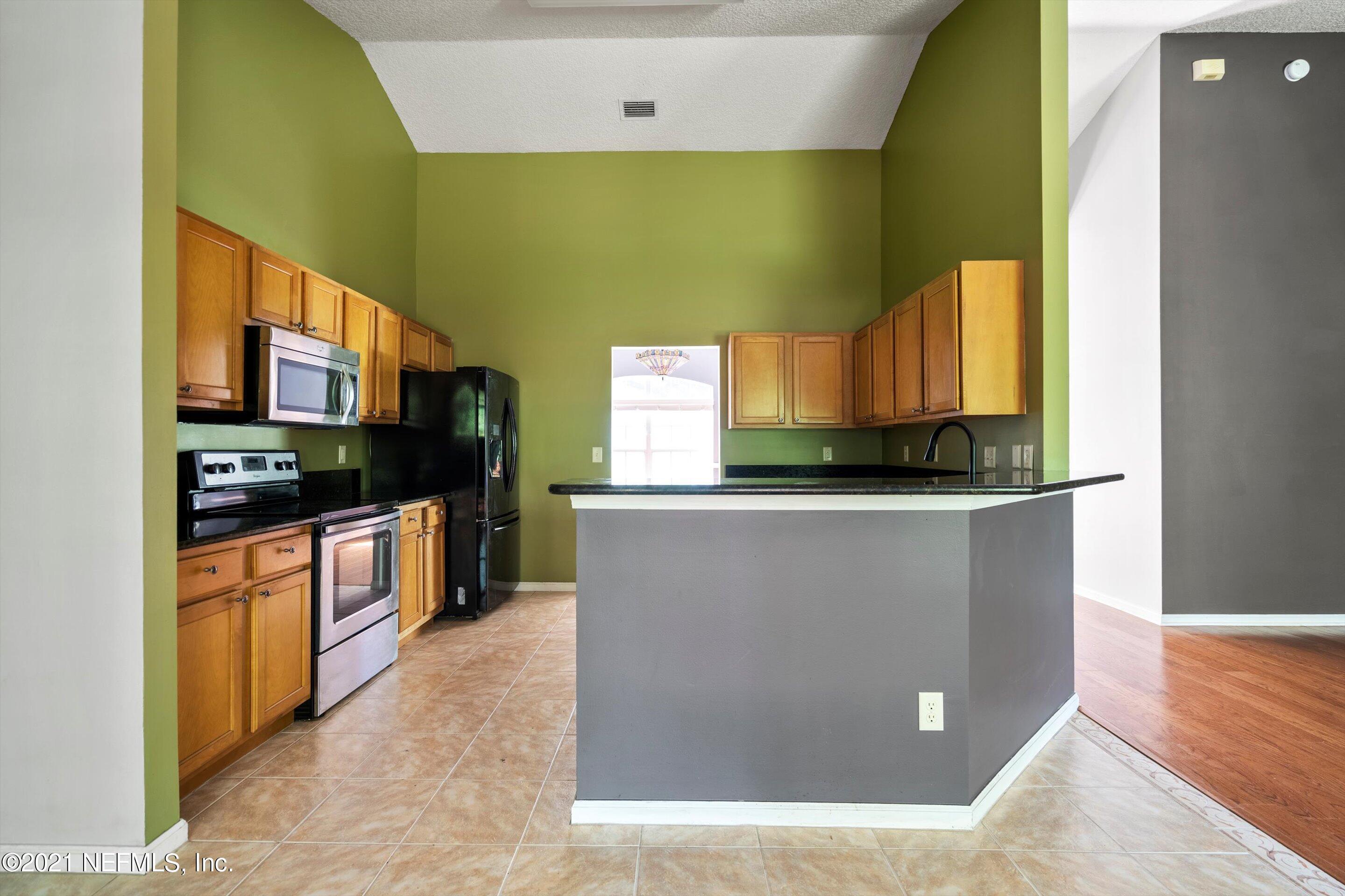 193 IVY LAKES Drive, St. Johns