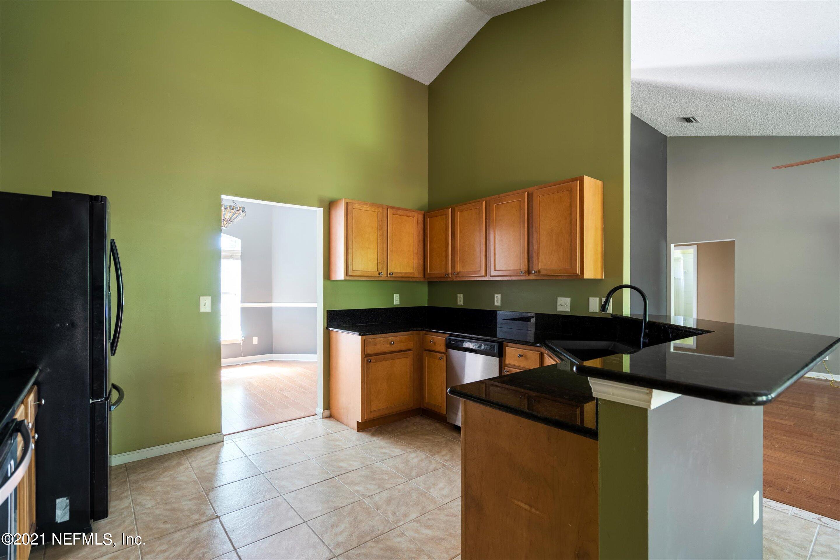 193 IVY LAKES Drive, St. Johns