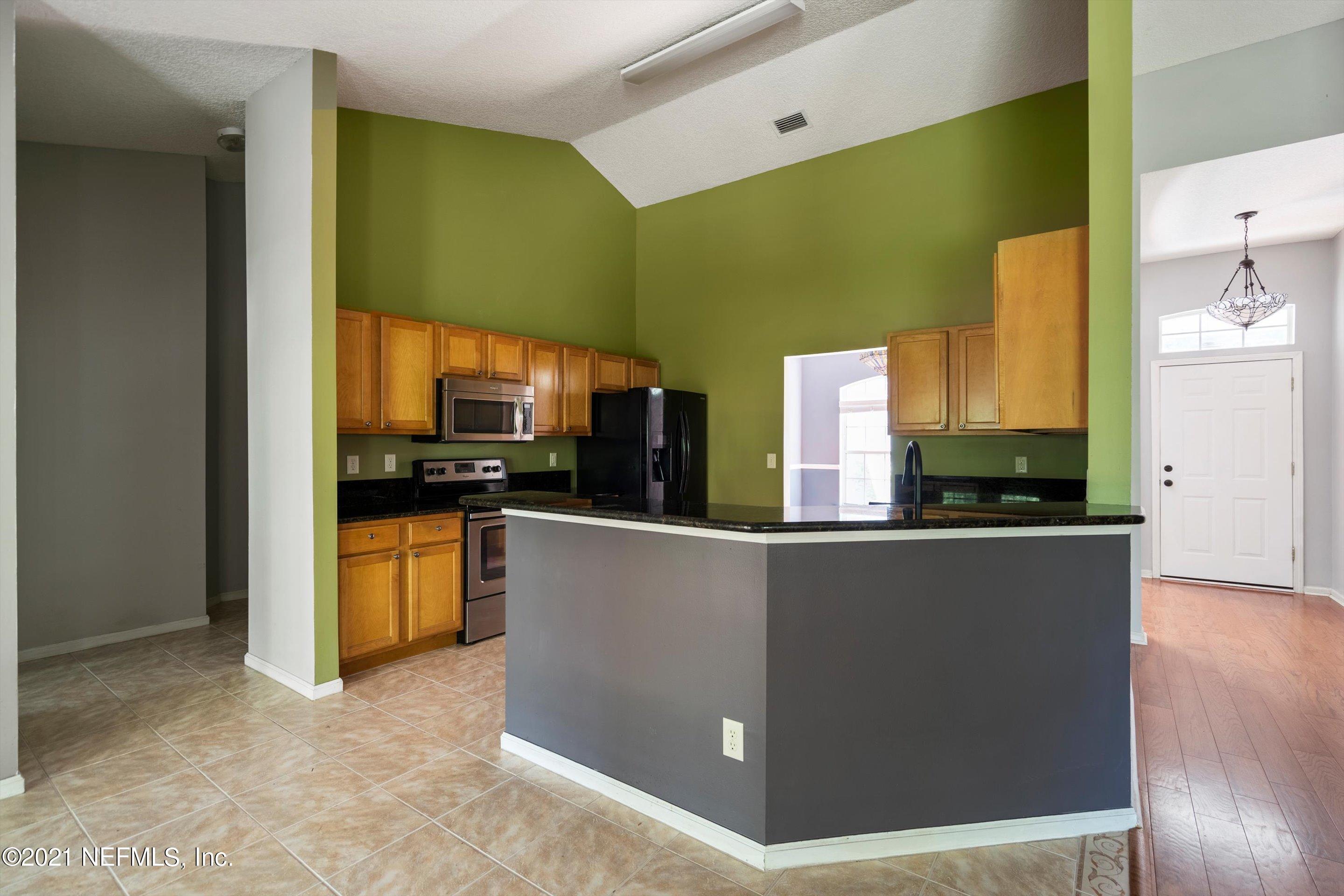 193 IVY LAKES Drive, St. Johns