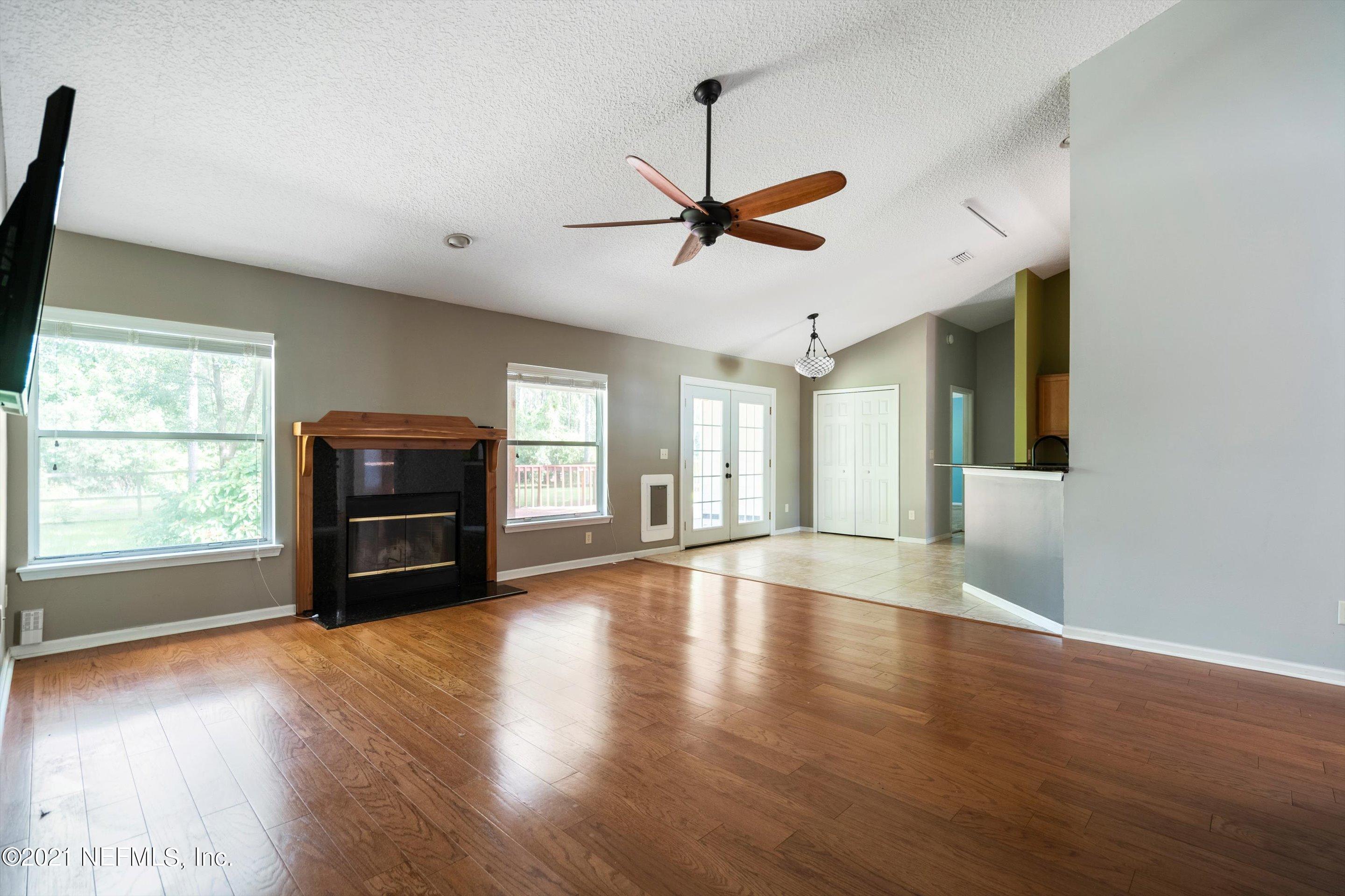 193 IVY LAKES Drive, St. Johns