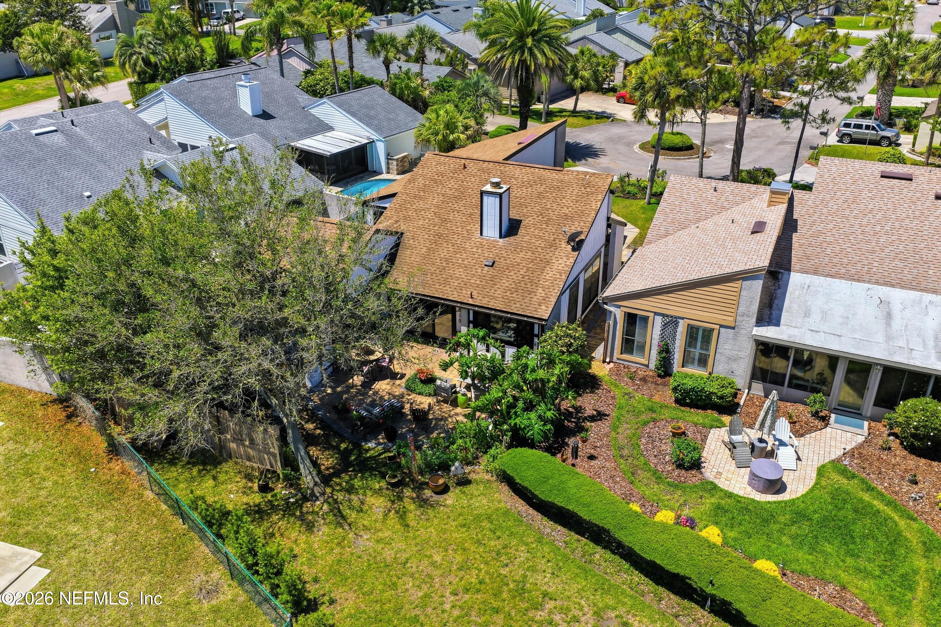 2543 DAUPHINE Court E