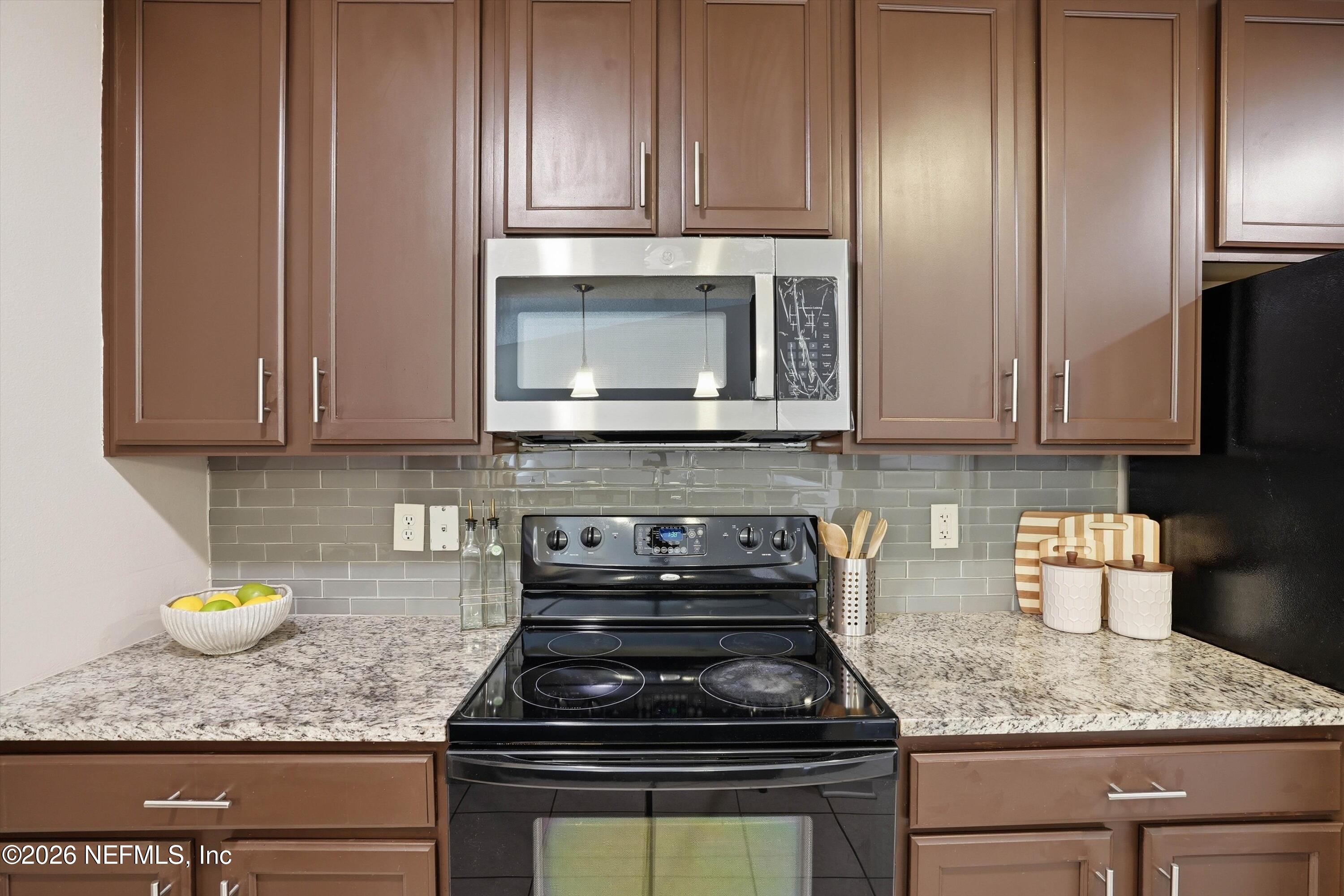 8204 WHITE FALLS Boulevard 109