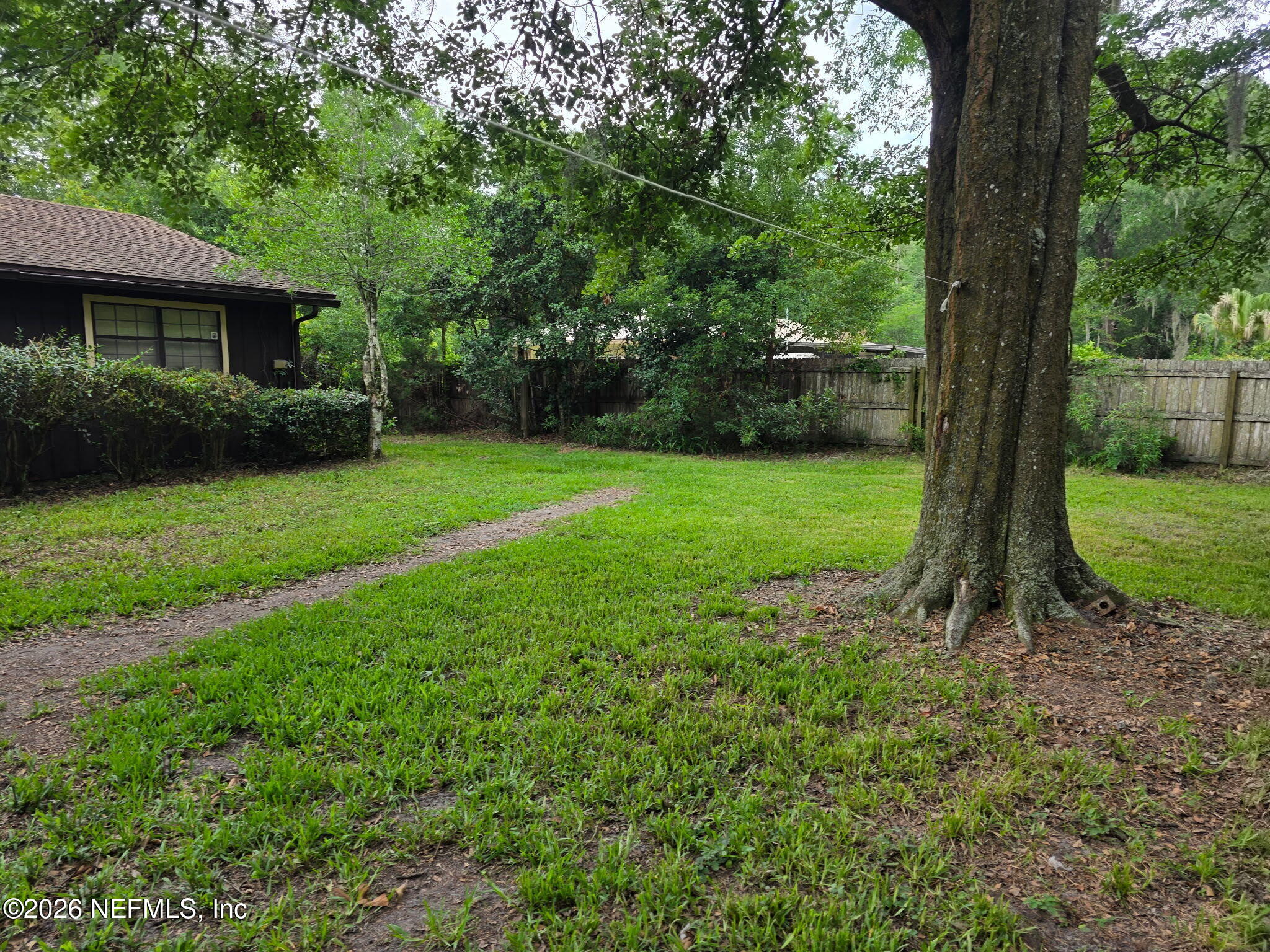 6348 JOHNNIE Circle E