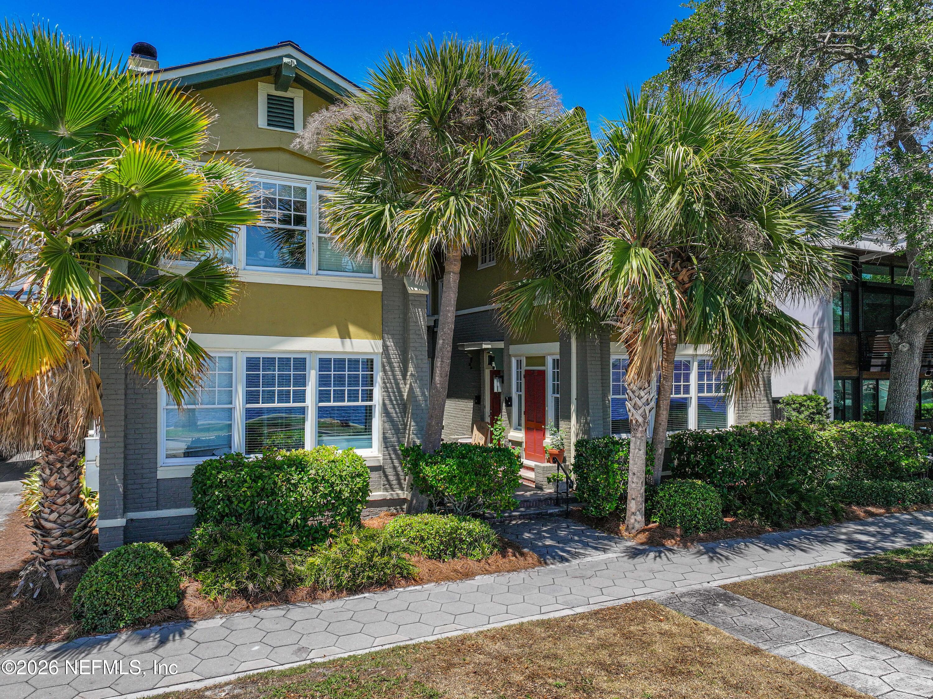 2117 RIVER Boulevard