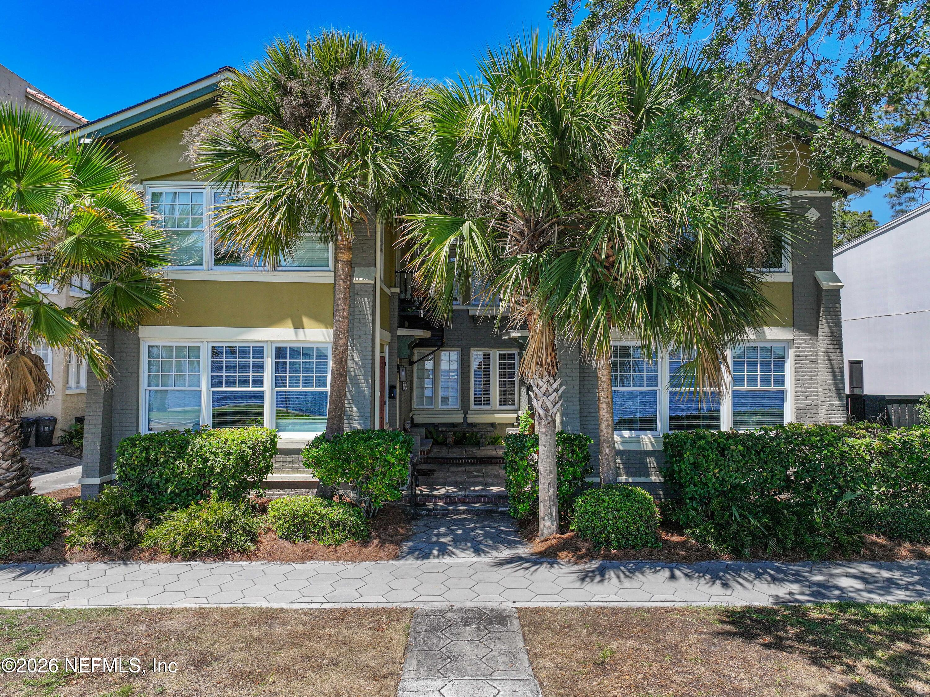 2117 RIVER Boulevard