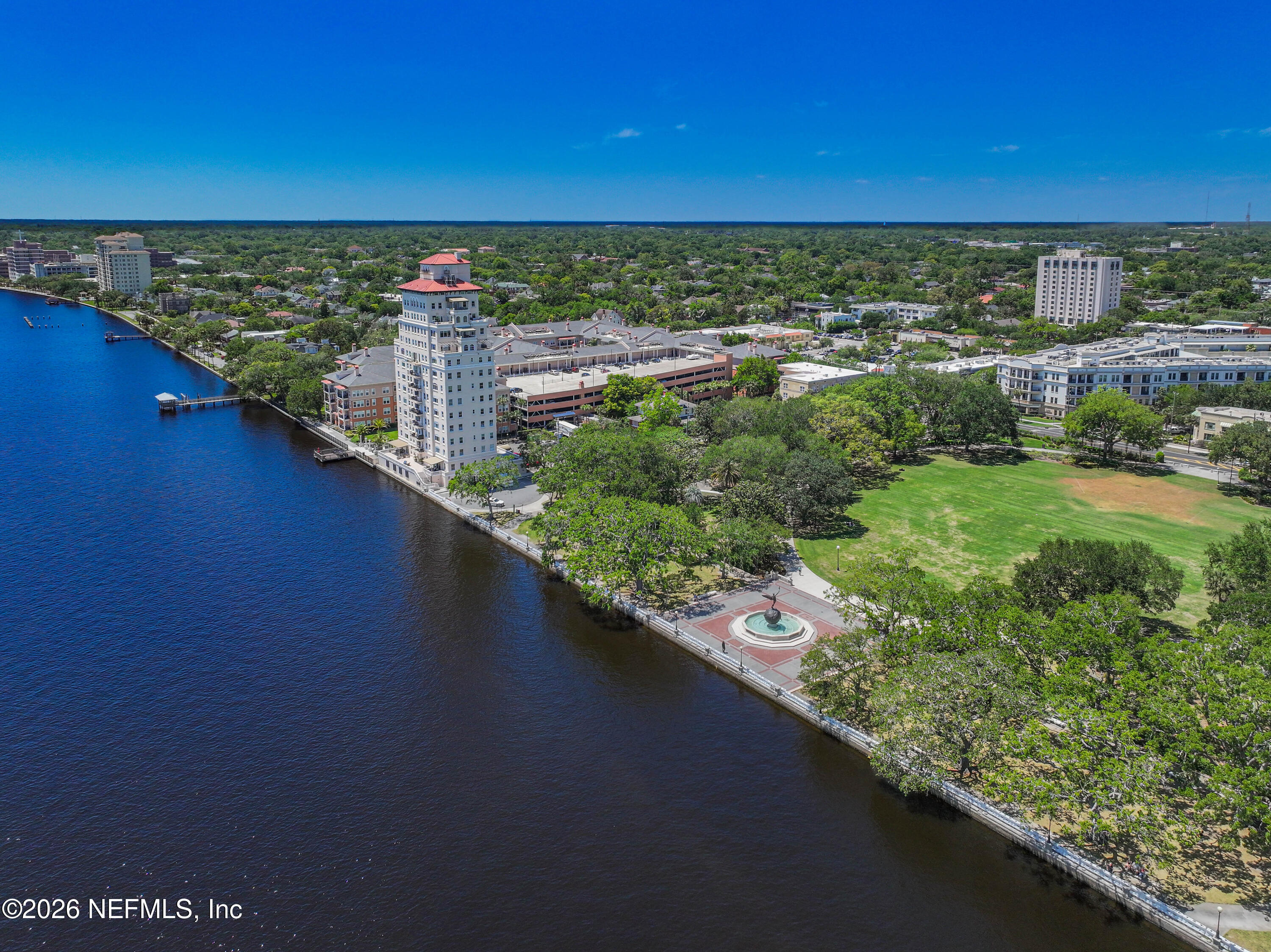2117 RIVER Boulevard