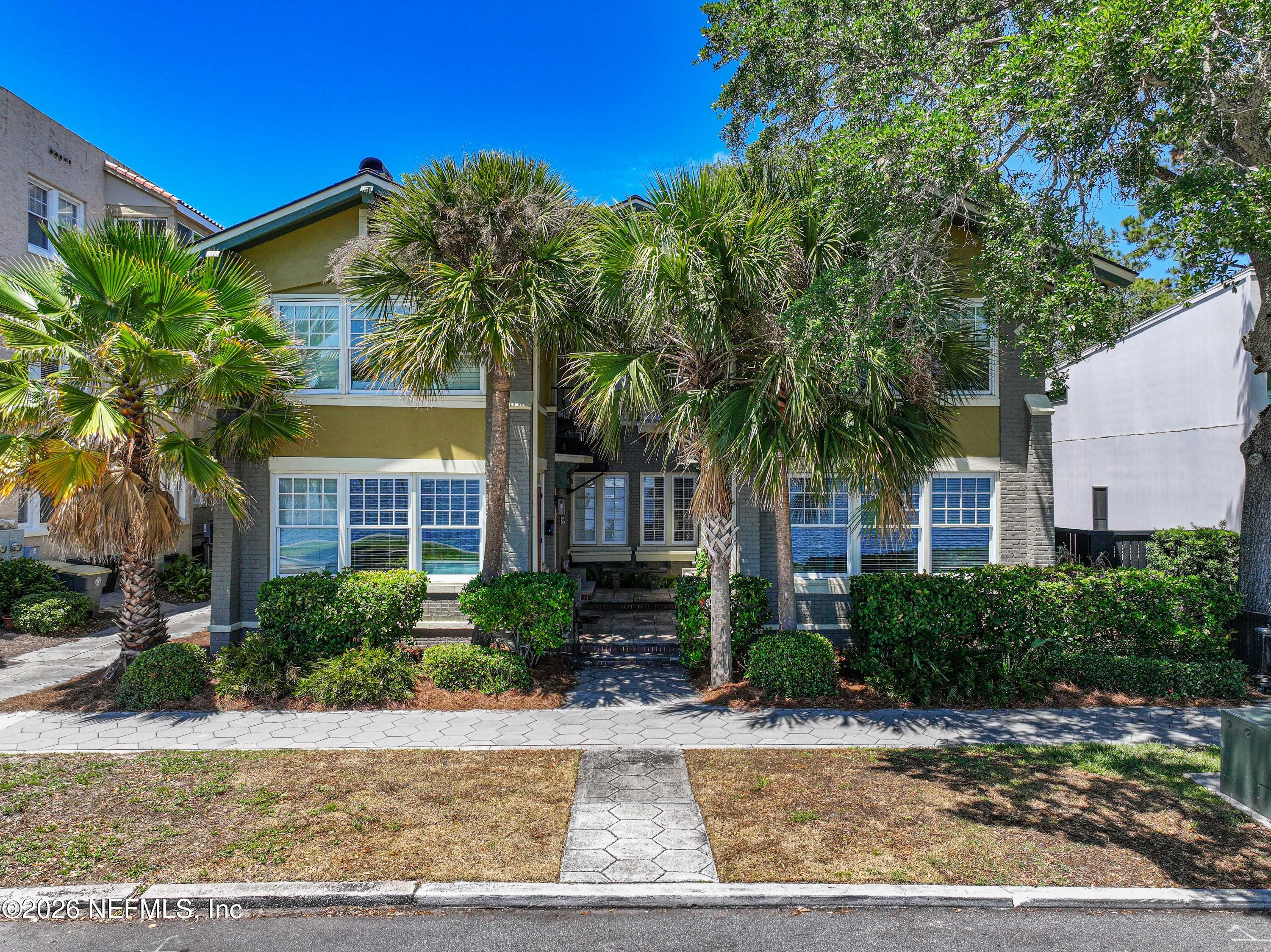2117 RIVER Boulevard