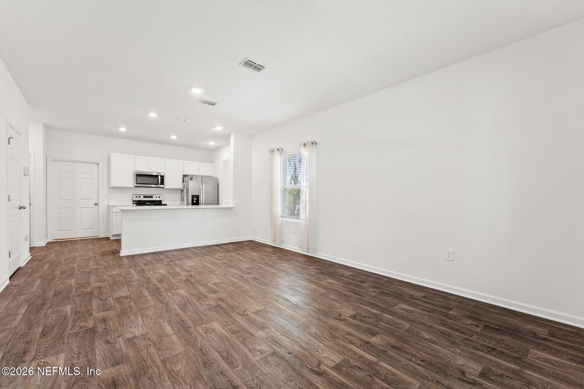 817 RIVERTREE Place