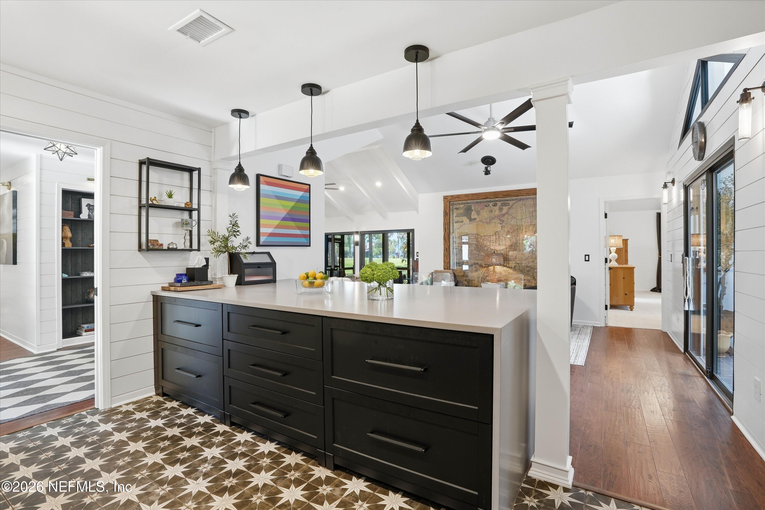 128 NANDINA Circle
