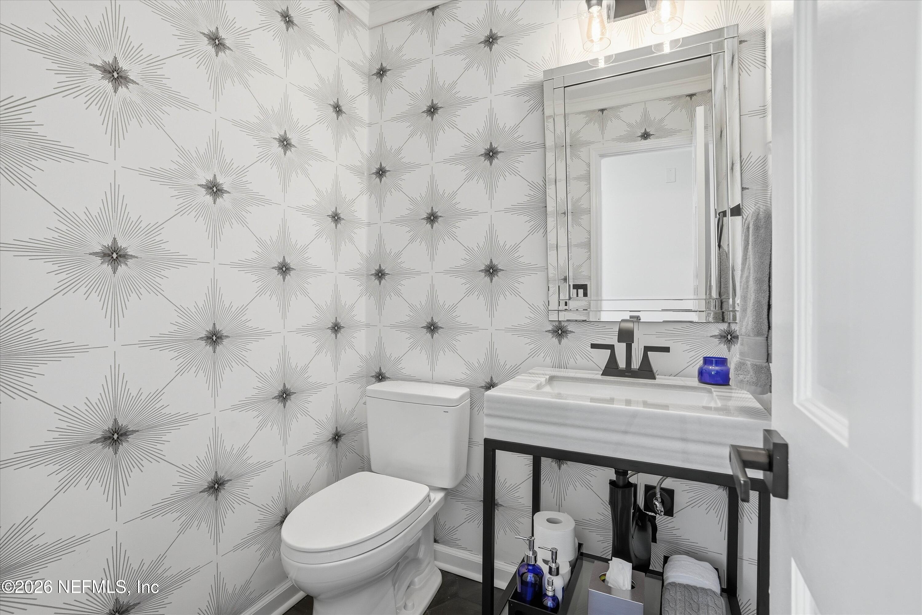 128 NANDINA Circle