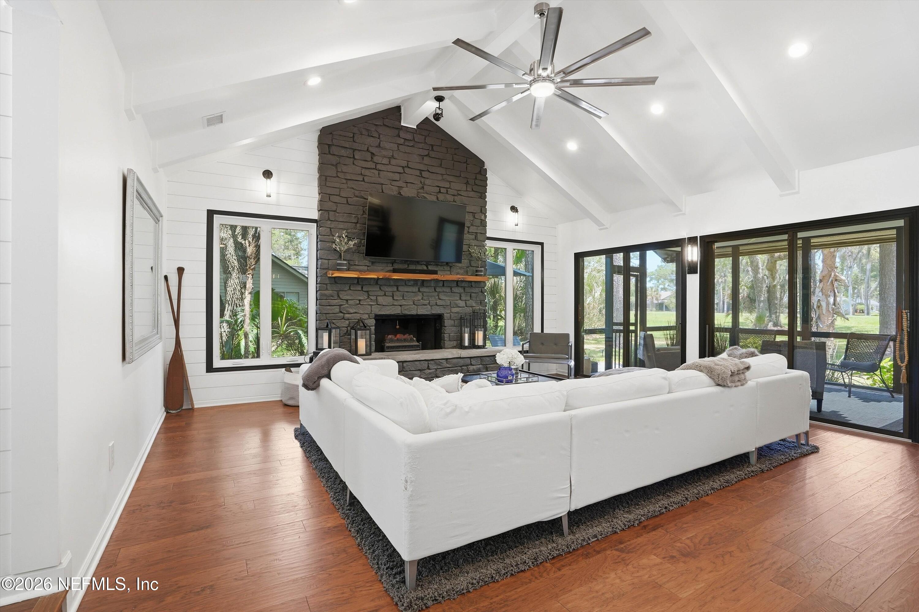 128 NANDINA Circle