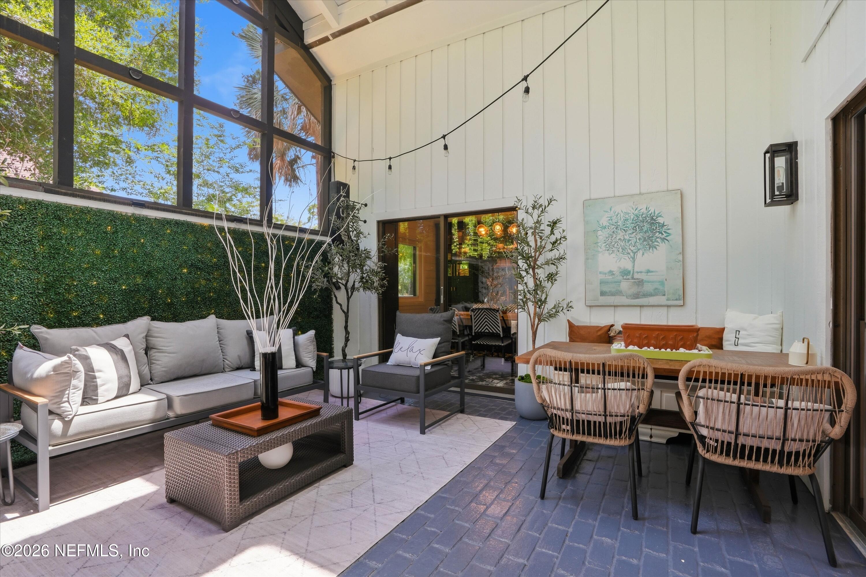 128 NANDINA Circle