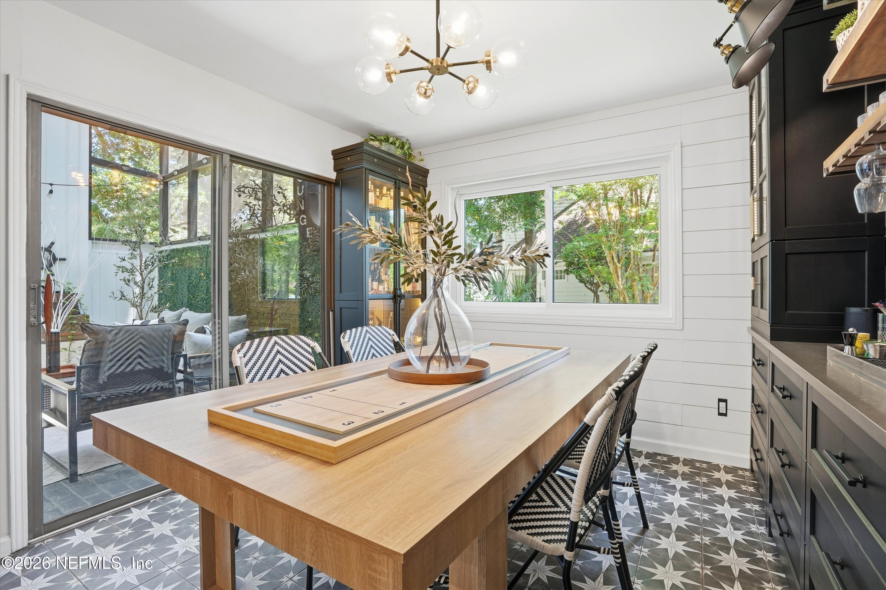 128 NANDINA Circle