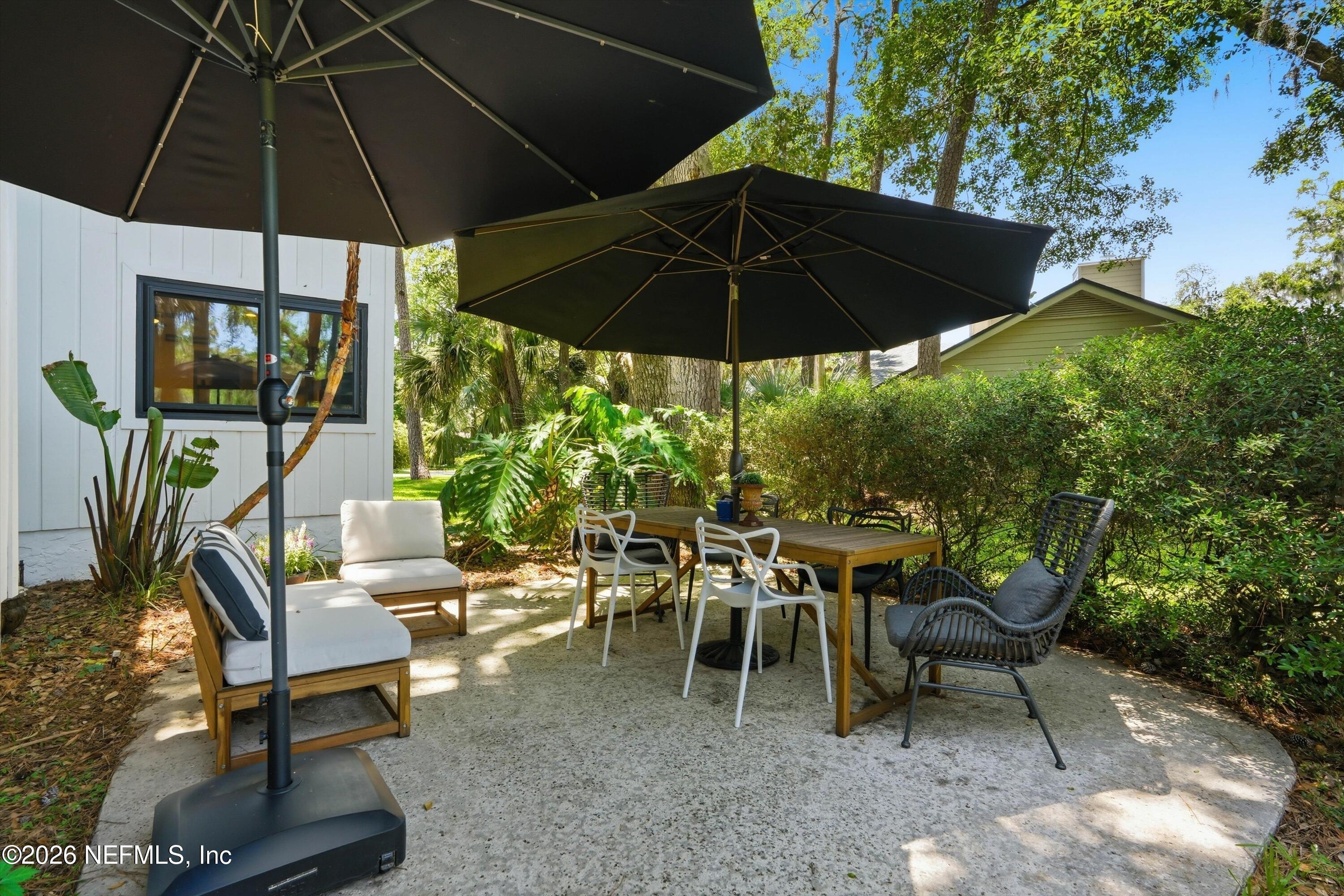 128 NANDINA Circle