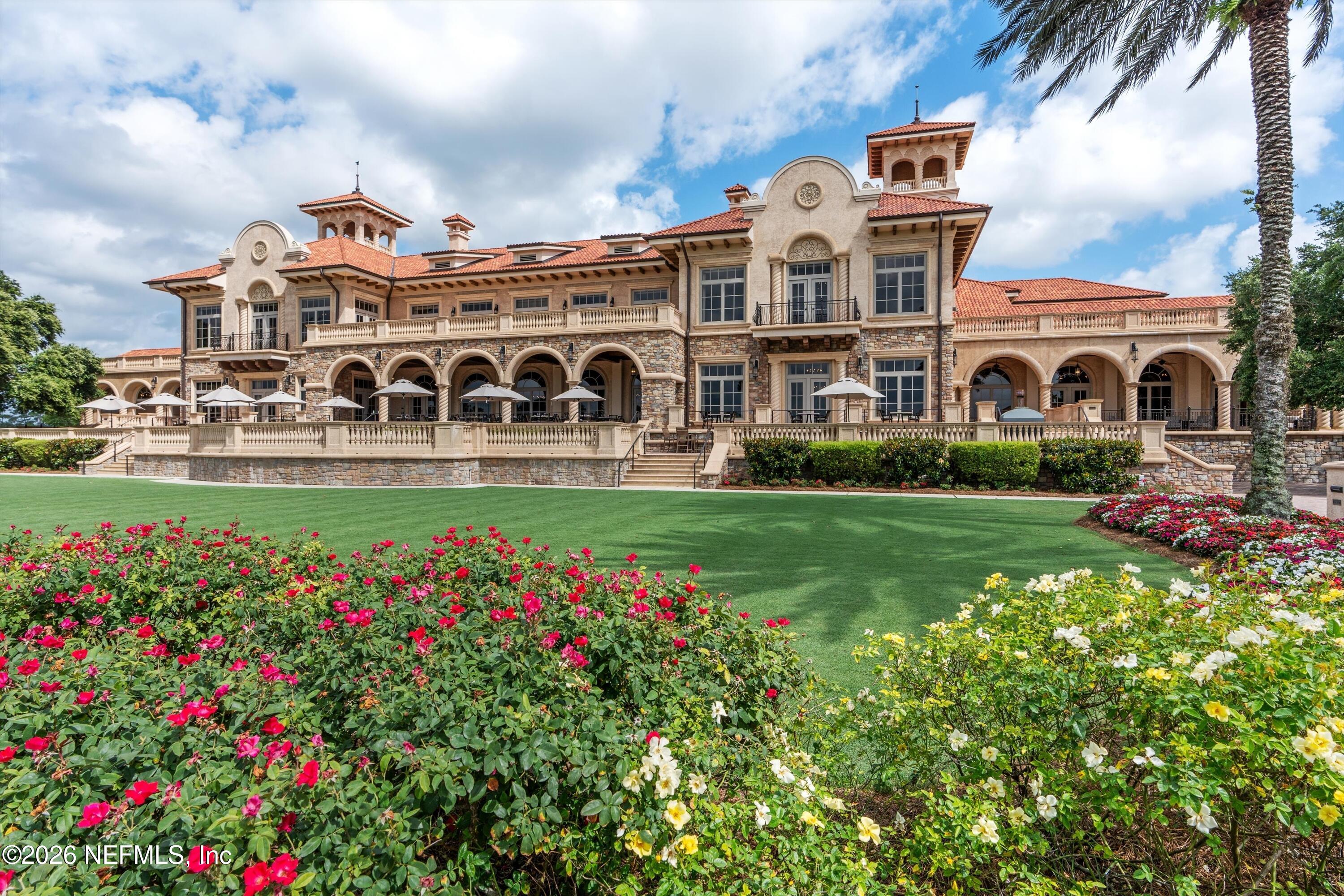 128 NANDINA Circle