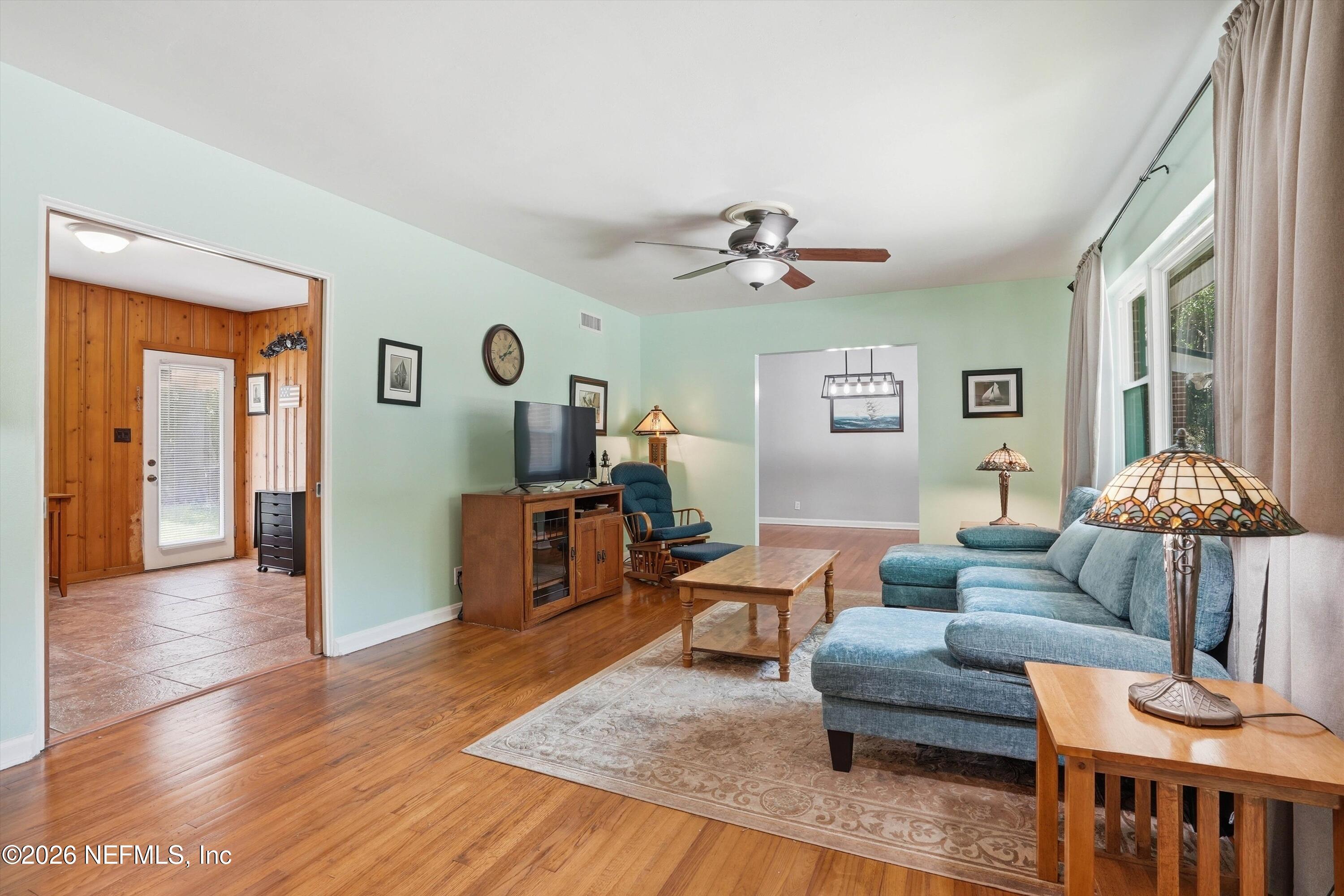 1426 GLENGARRY Road