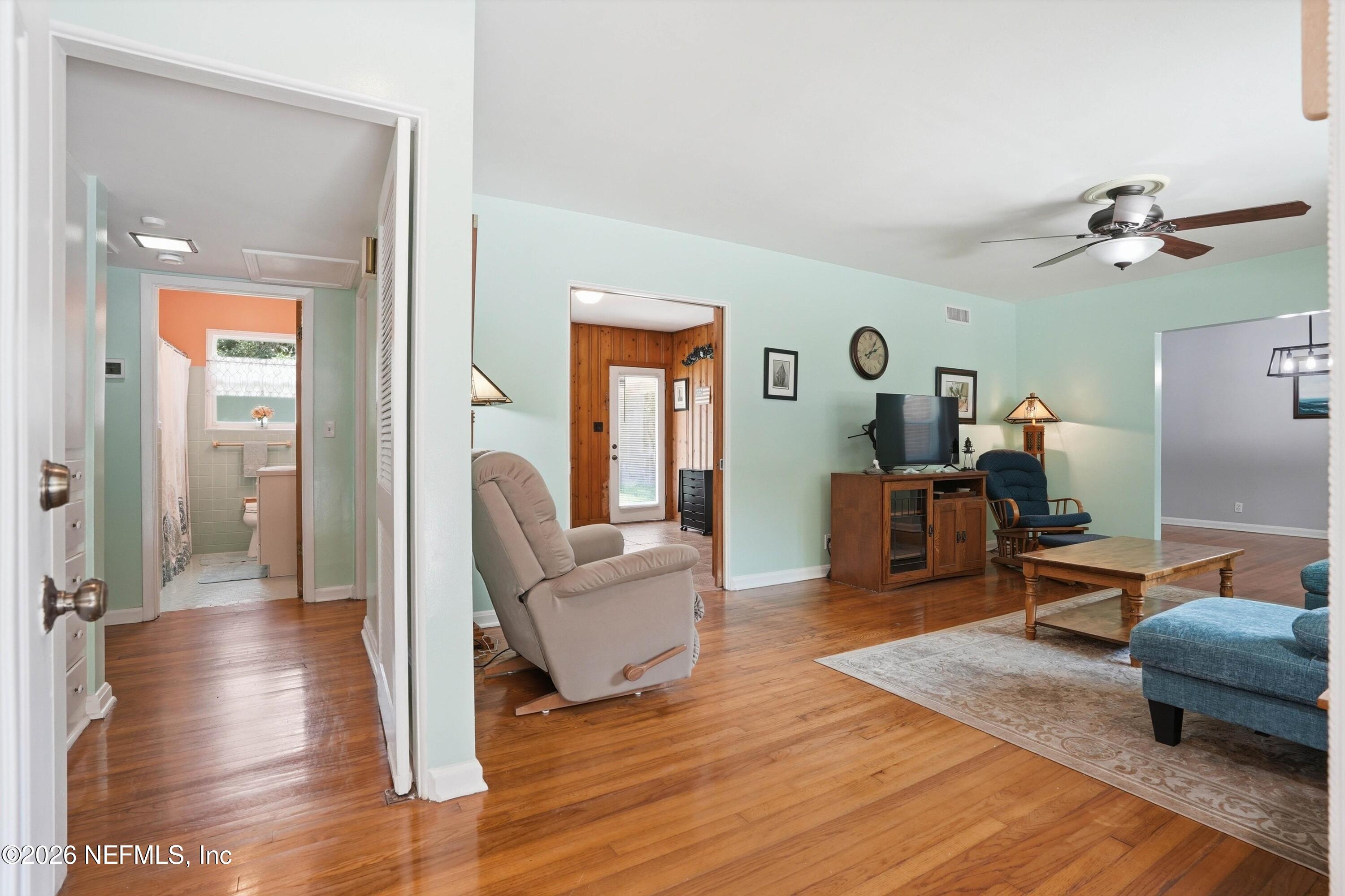 1426 GLENGARRY Road