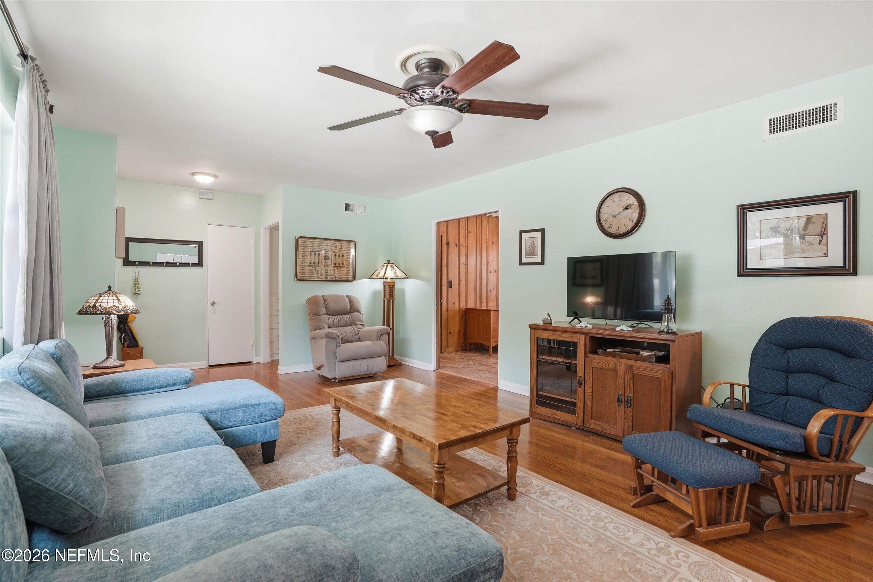 1426 GLENGARRY Road