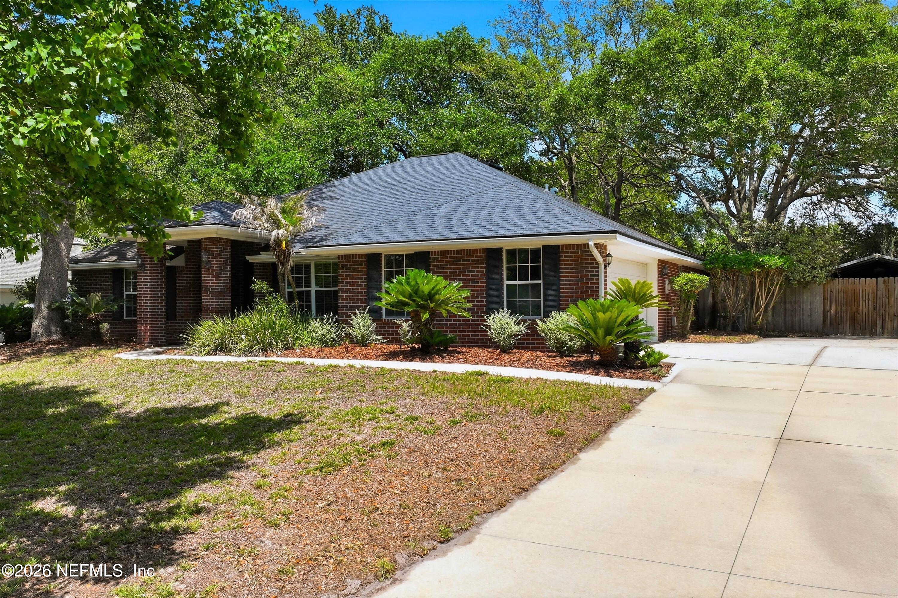 2527 MOON HARBOR Way