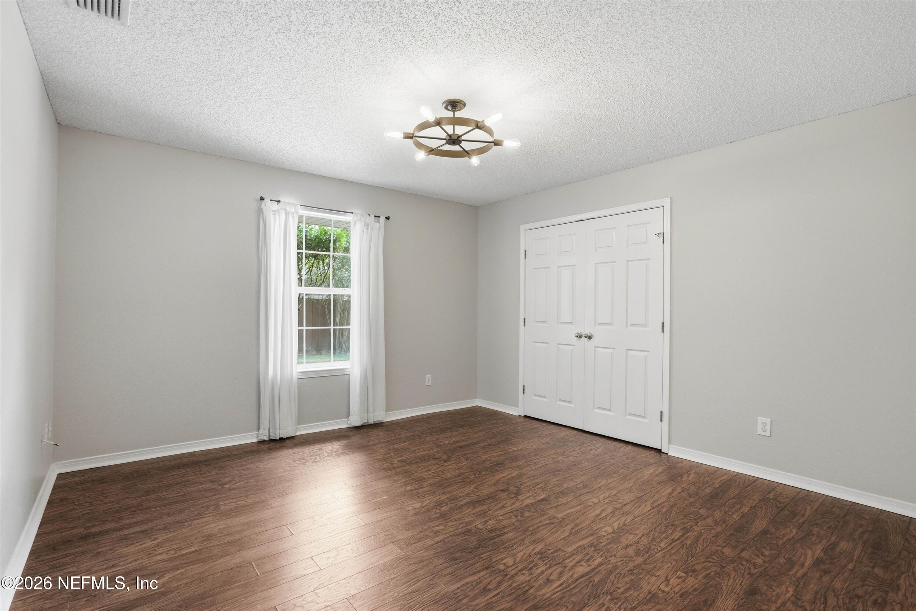 2527 MOON HARBOR Way