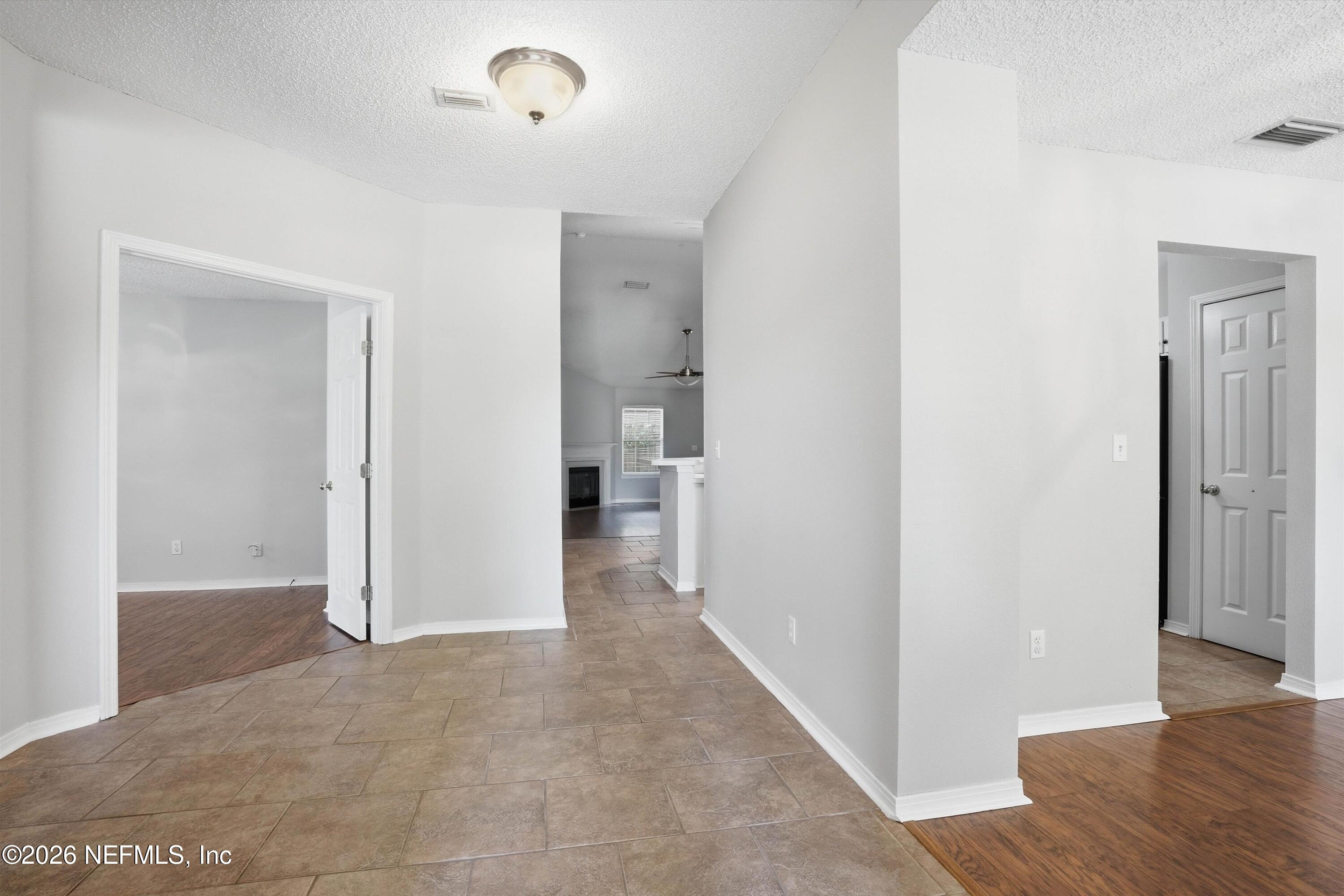 2527 MOON HARBOR Way