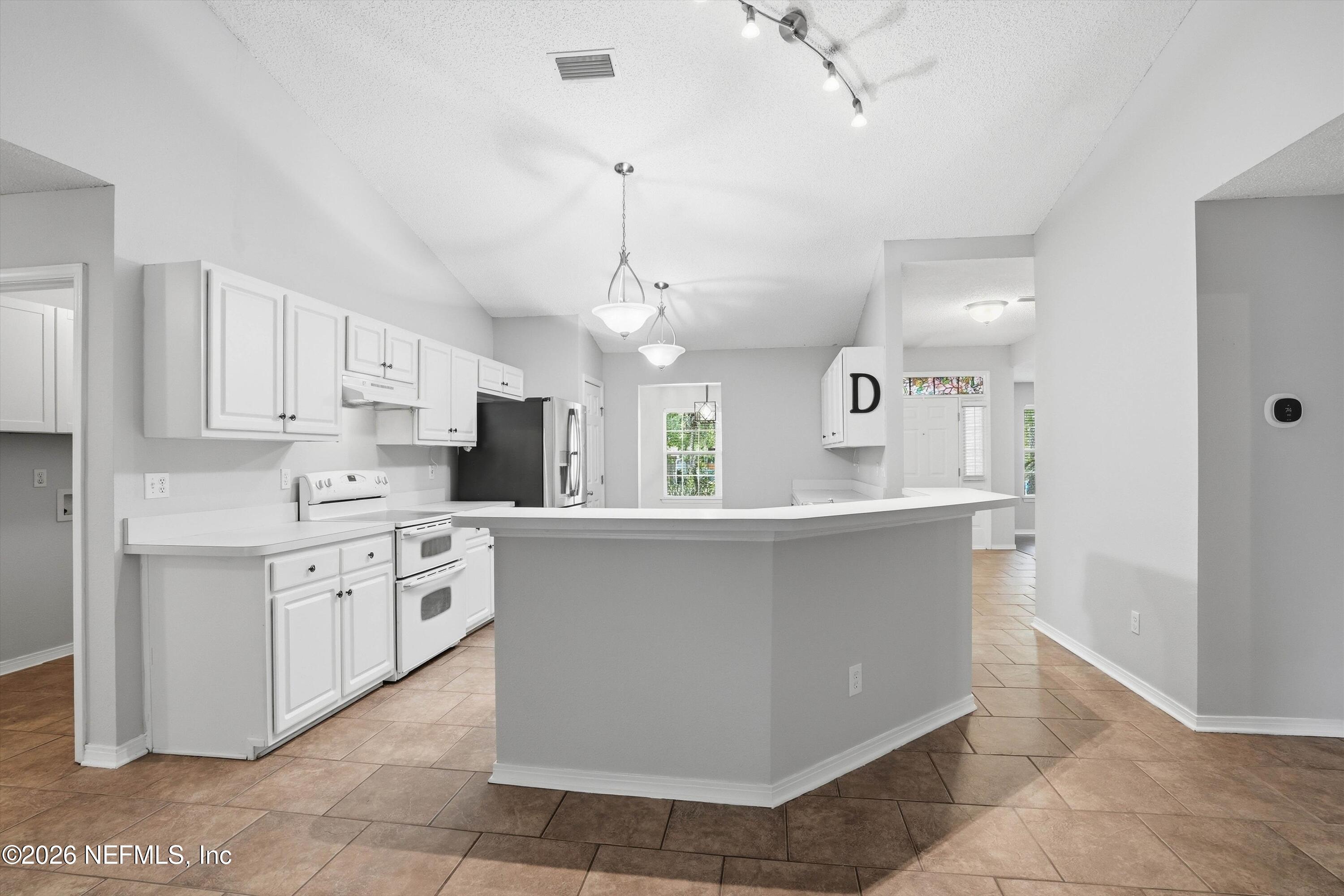 2527 MOON HARBOR Way