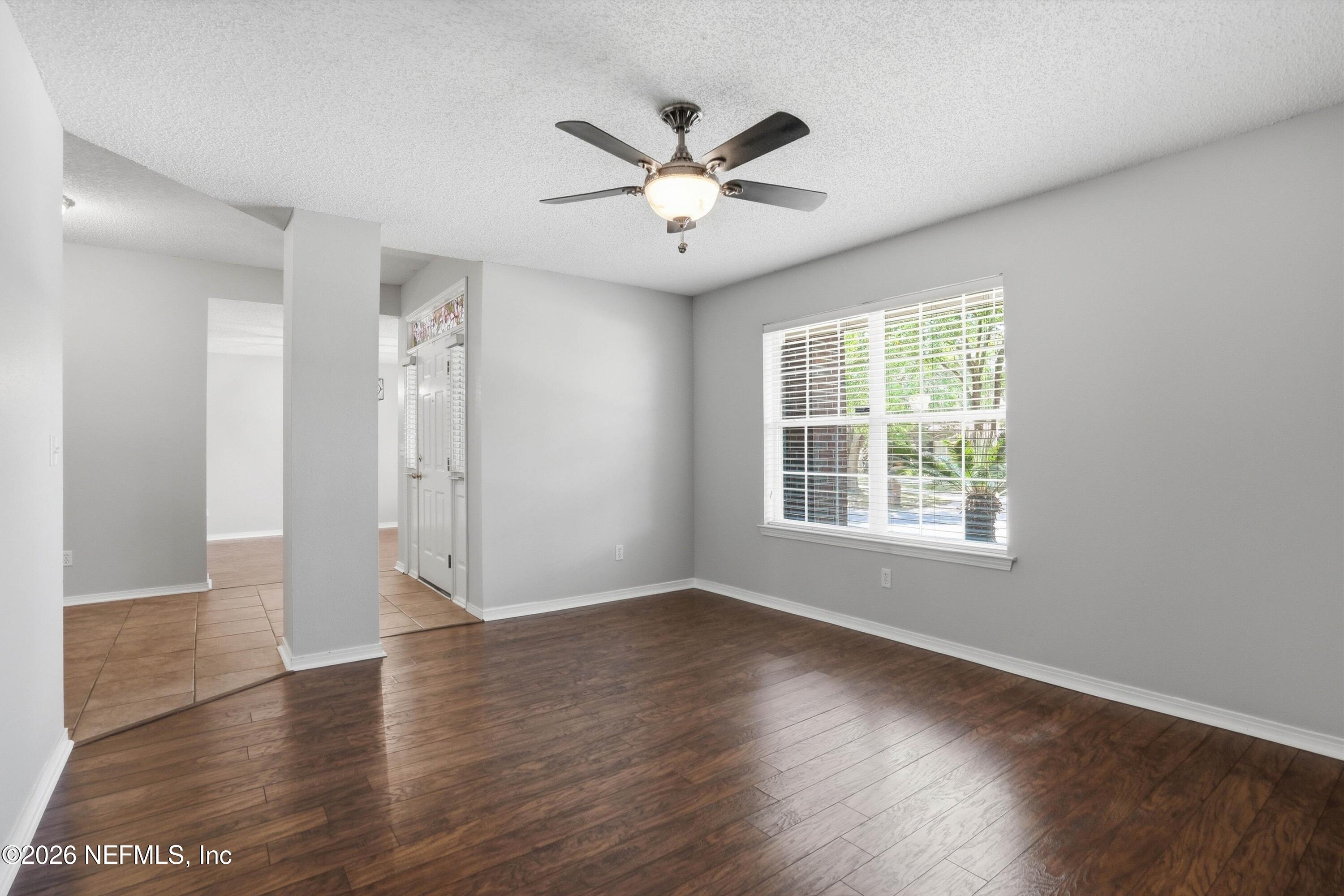 2527 MOON HARBOR Way