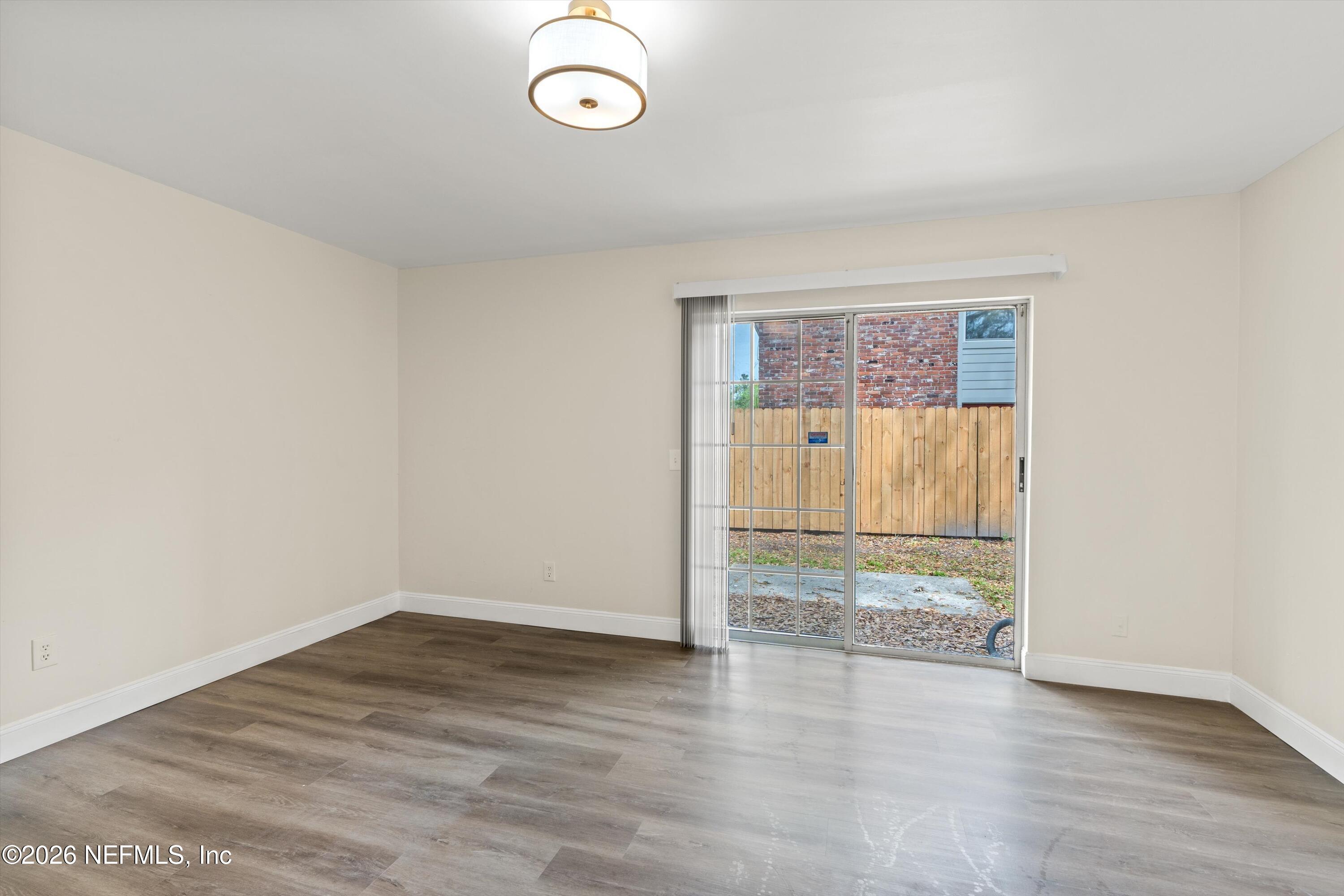3329 MAYFLOWER Street 3331