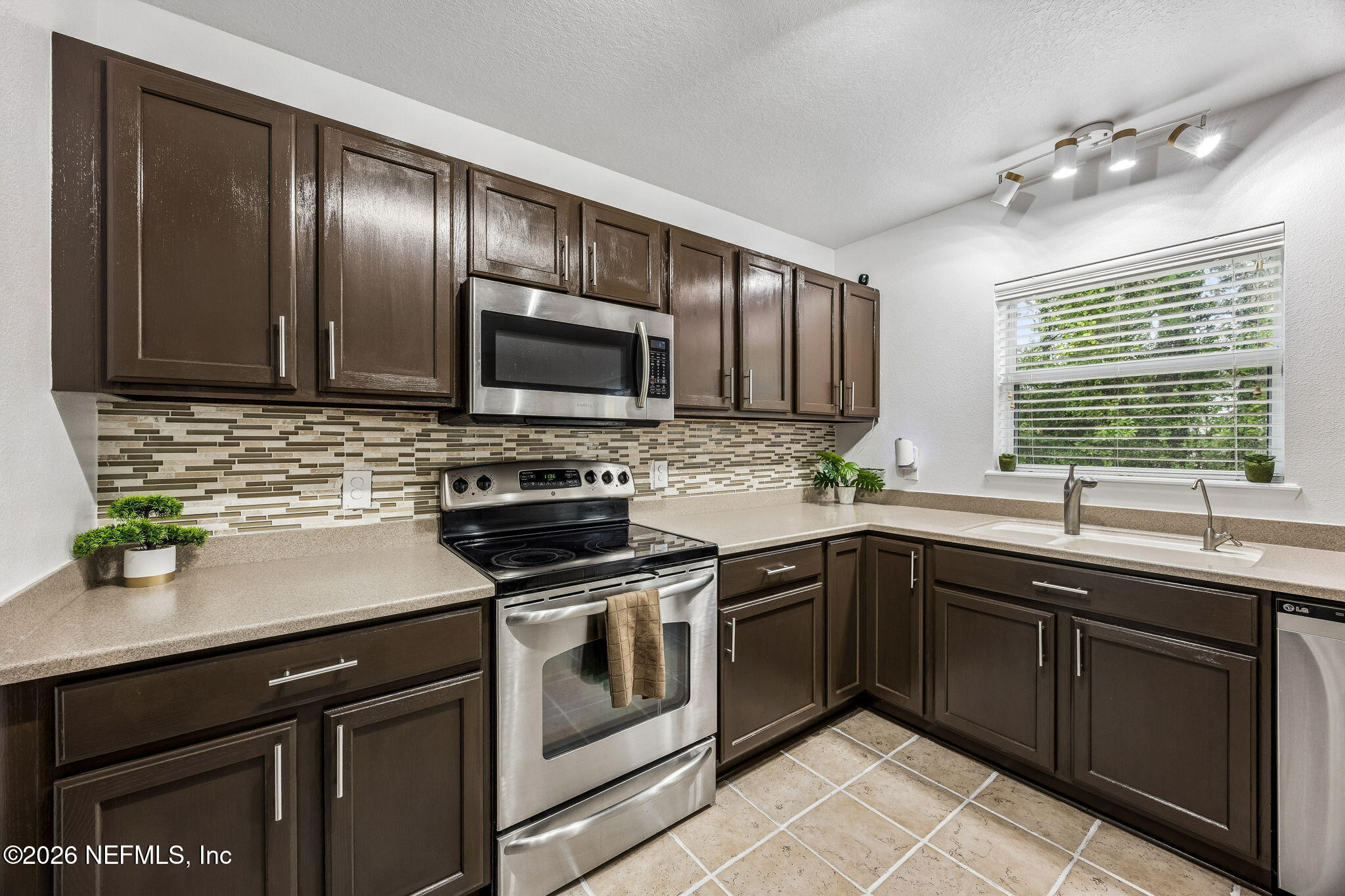 128 PINE BLUFF Terrace