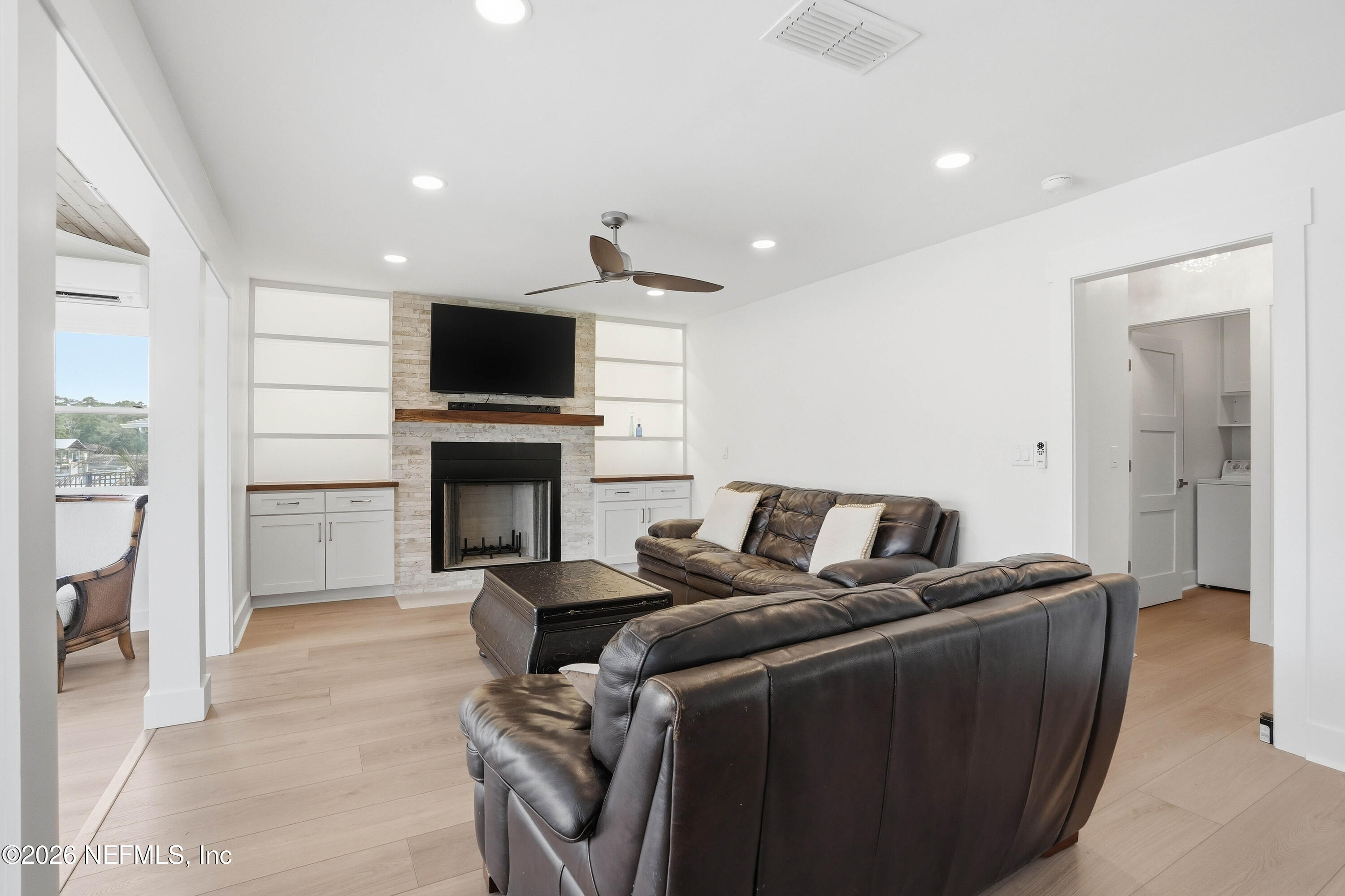 2310 SHIPWRECK Circle W