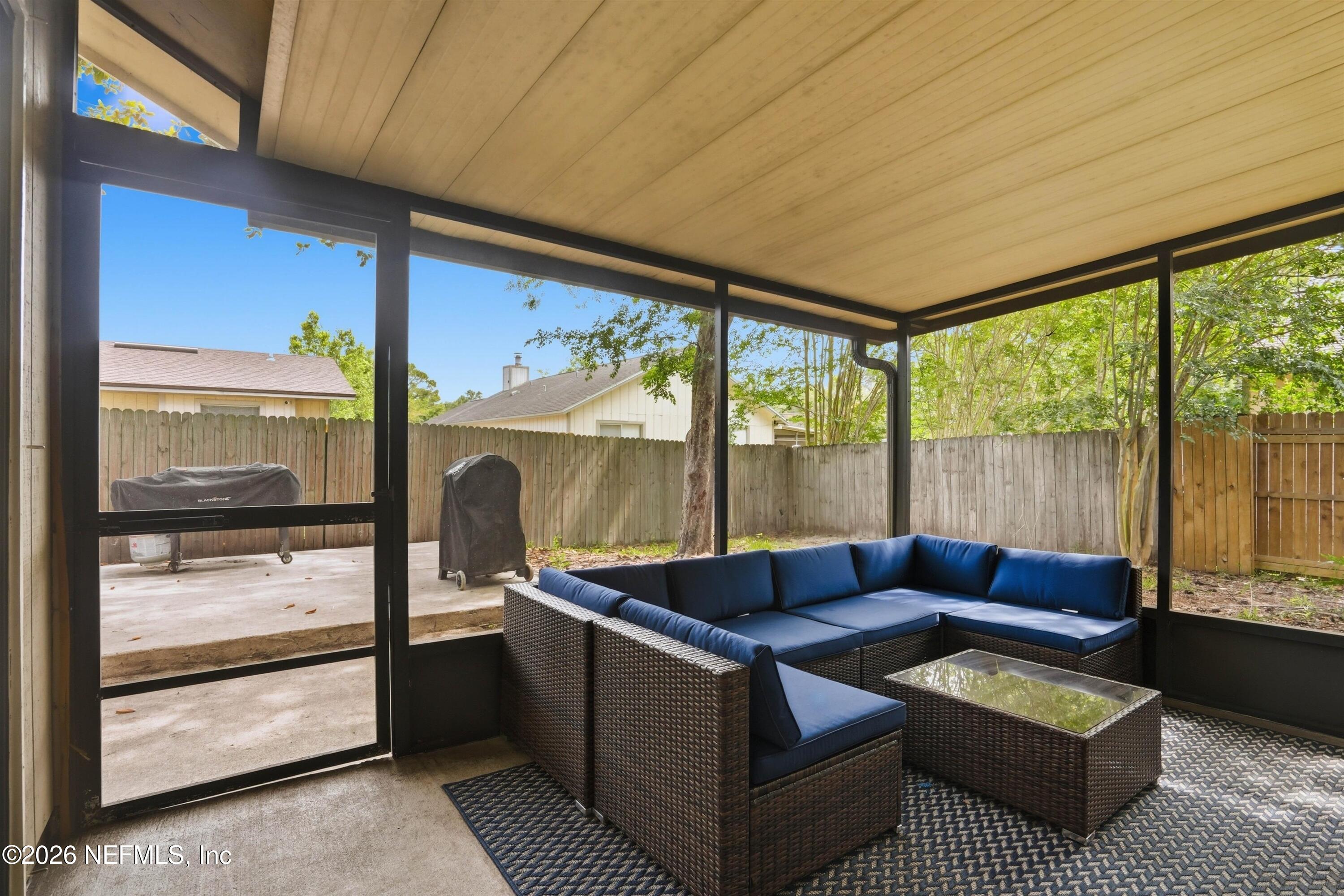 8133 MORRISTOWN Trail