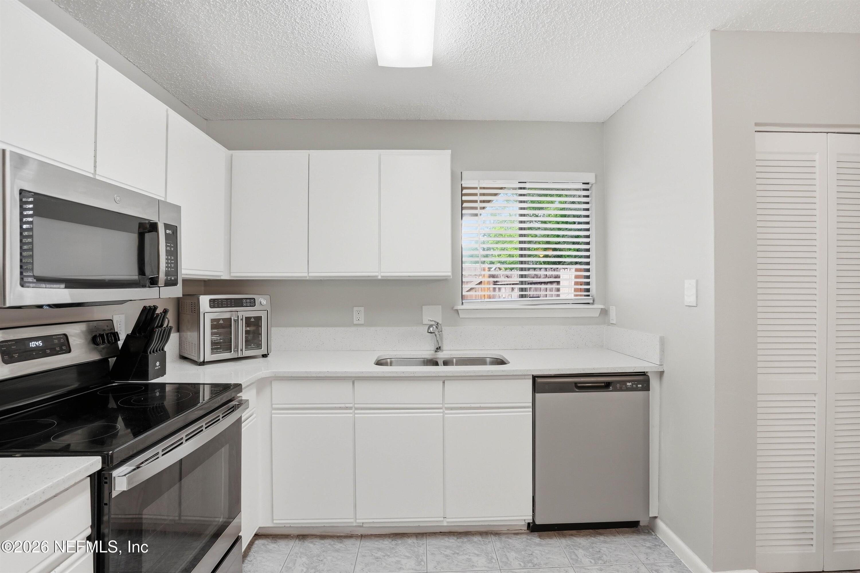 8133 MORRISTOWN Trail