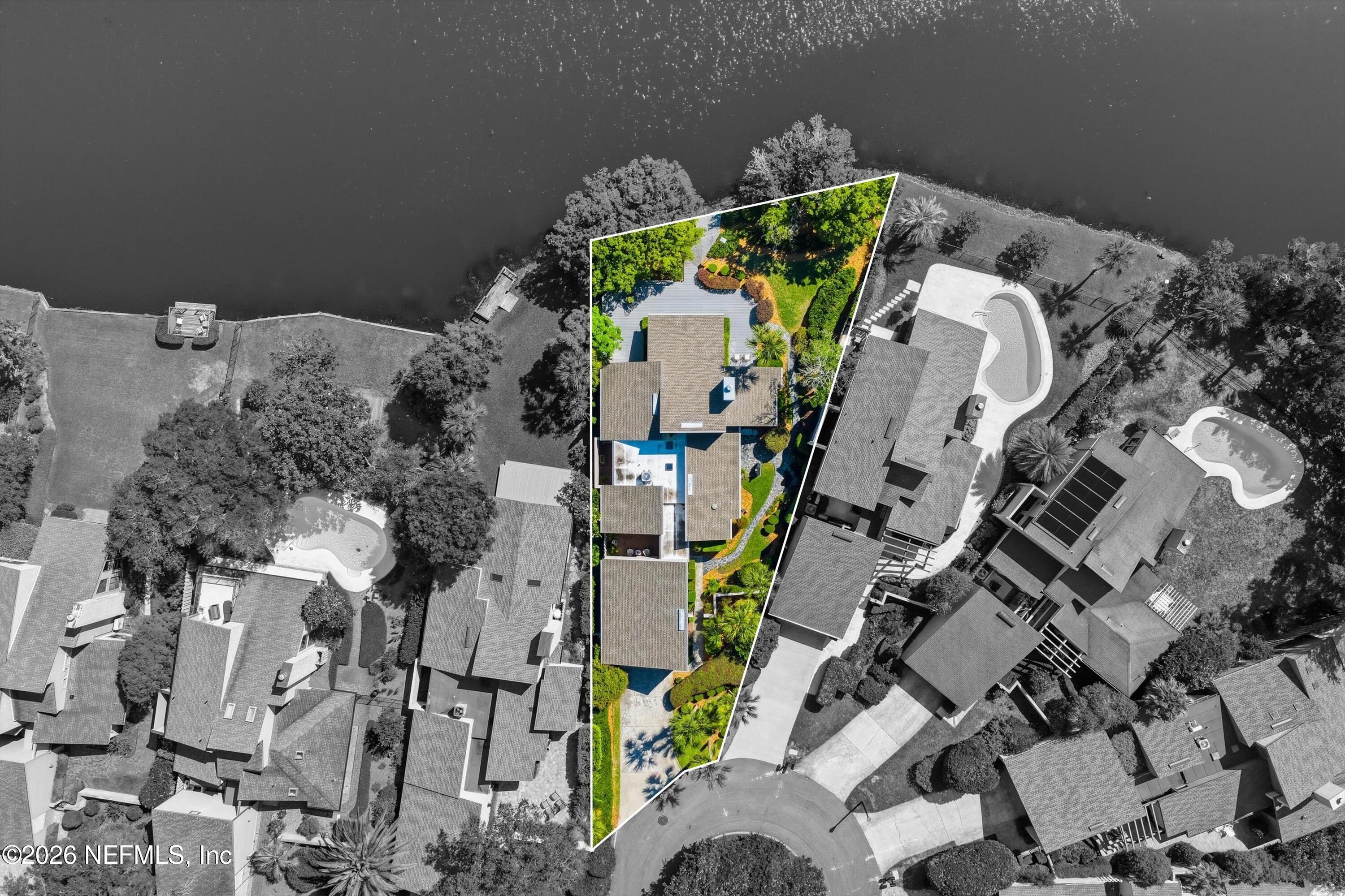 128 LAKE JULIA Drive N