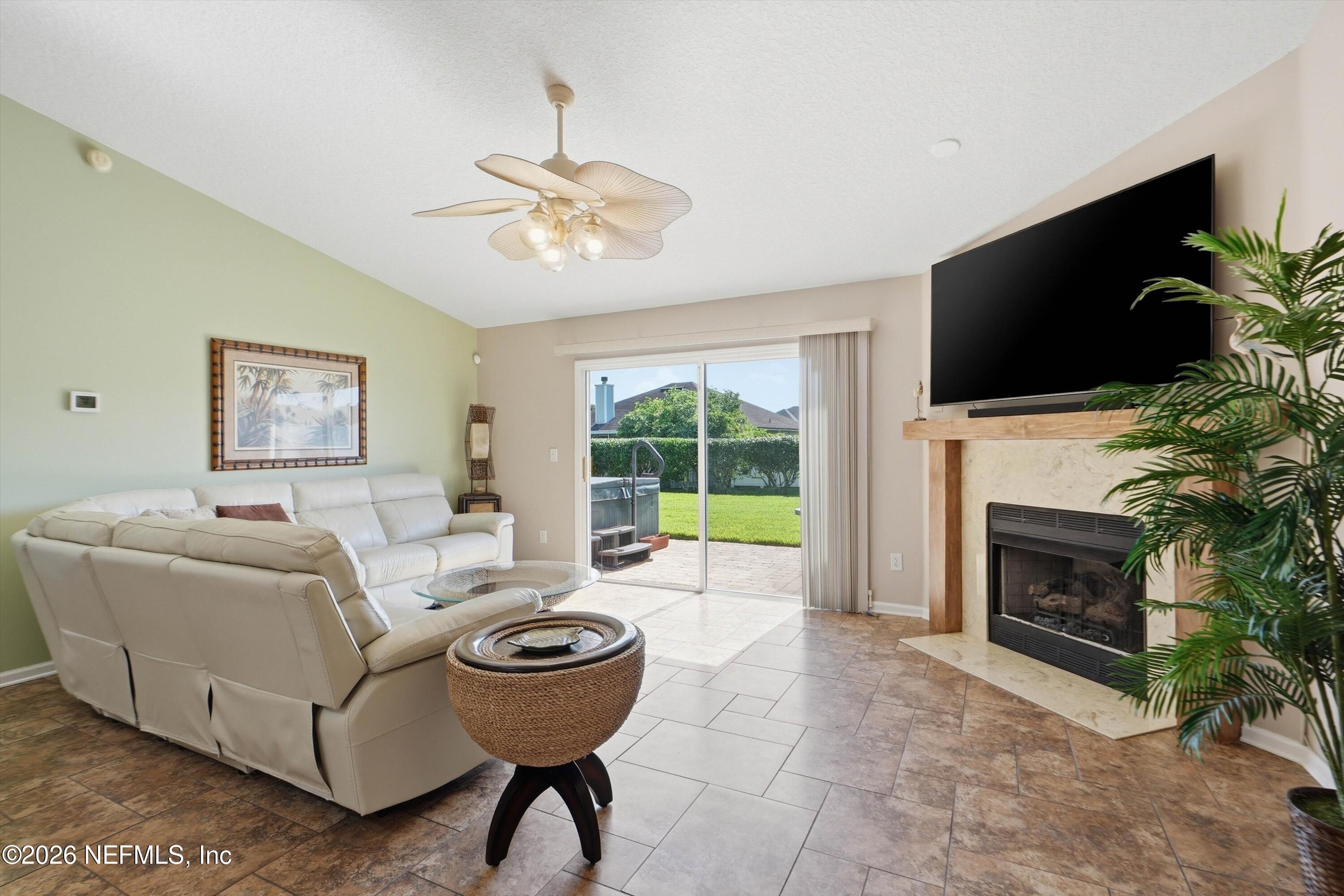 2515 BENTSHIRE Drive