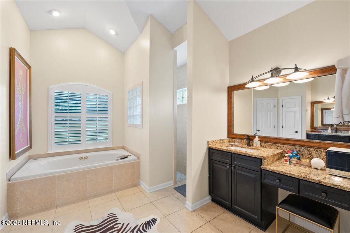 2781 OAKGROVE Avenue, St. Johns