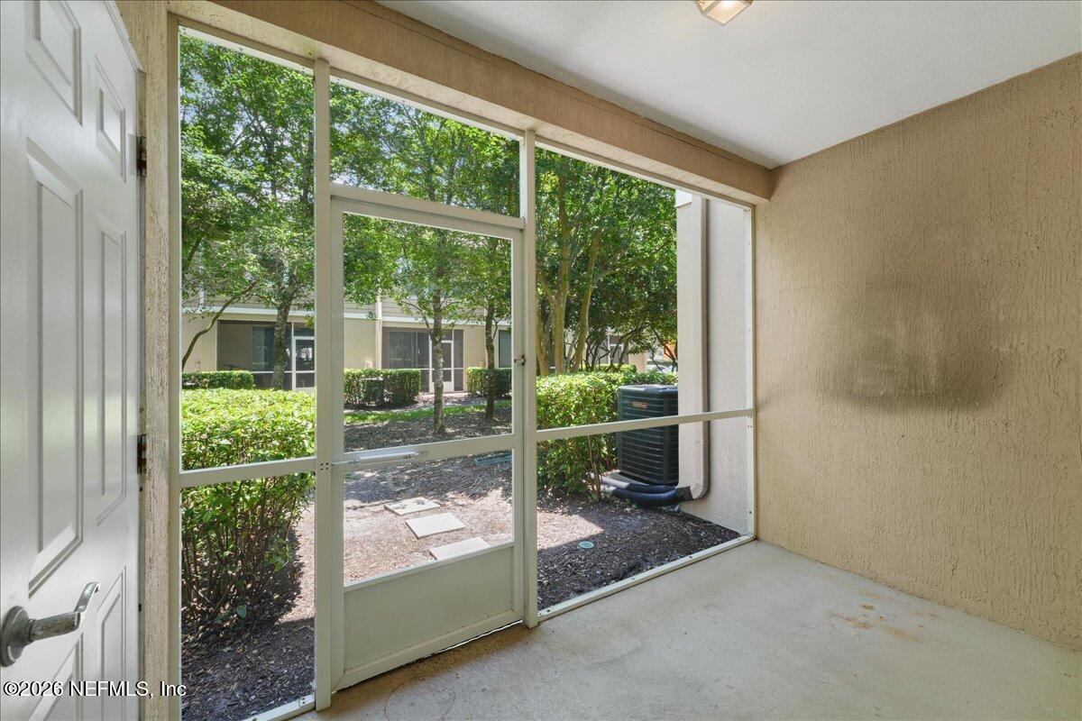 8125 SUMMER POINT Court