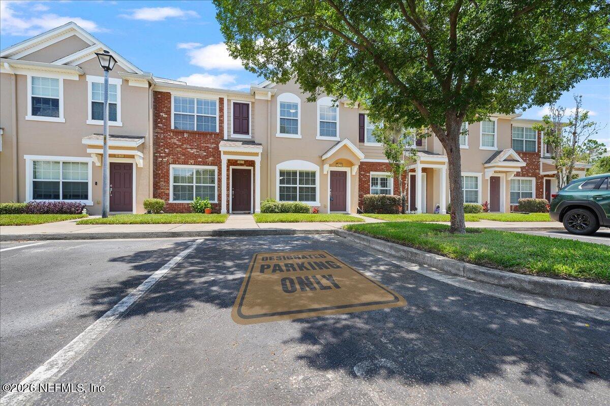 8125 SUMMER POINT Court
