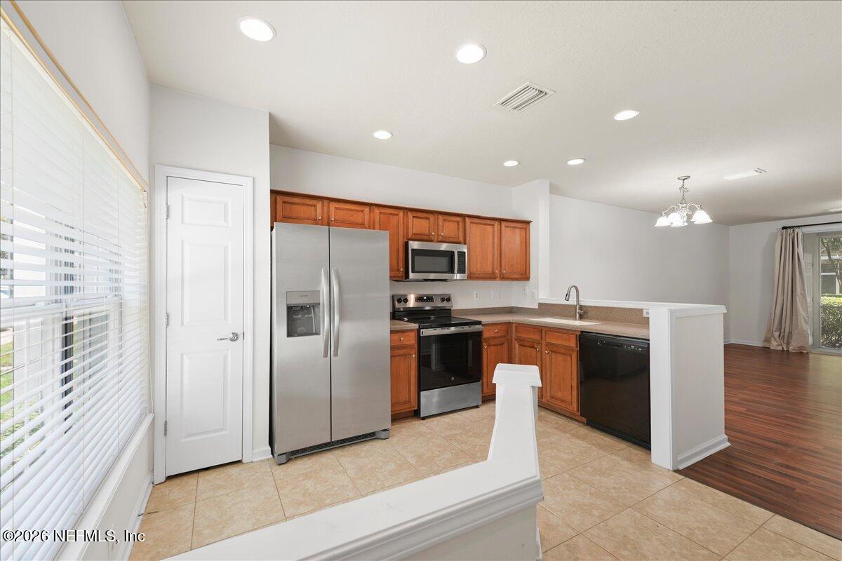 8125 SUMMER POINT Court