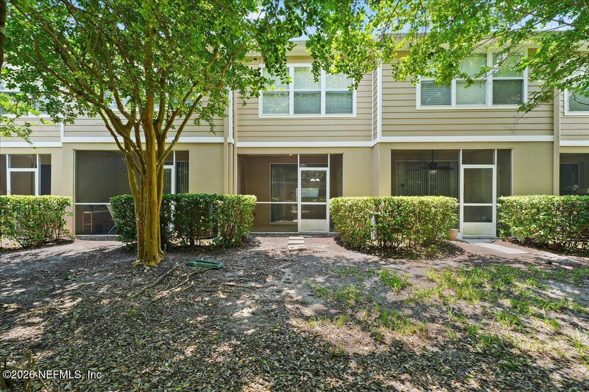 8125 SUMMER POINT Court
