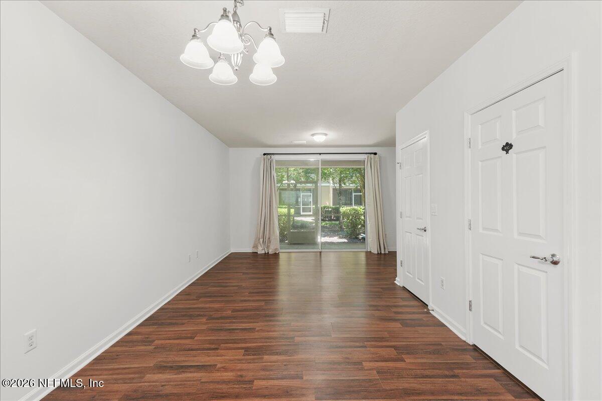 8125 SUMMER POINT Court
