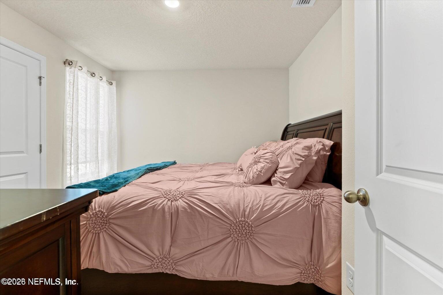 5893 CREEKSIDE CROSSING Drive