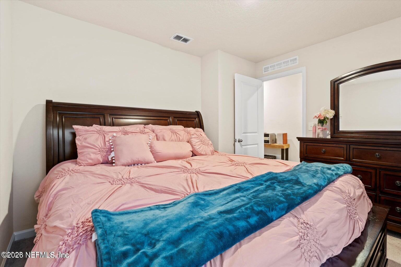 5893 CREEKSIDE CROSSING Drive