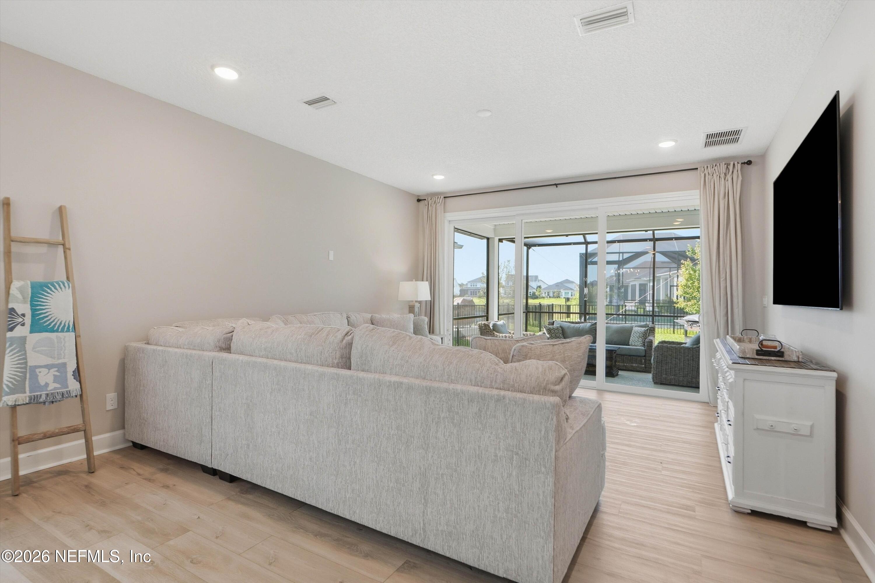 101 SEA GREEN Way
